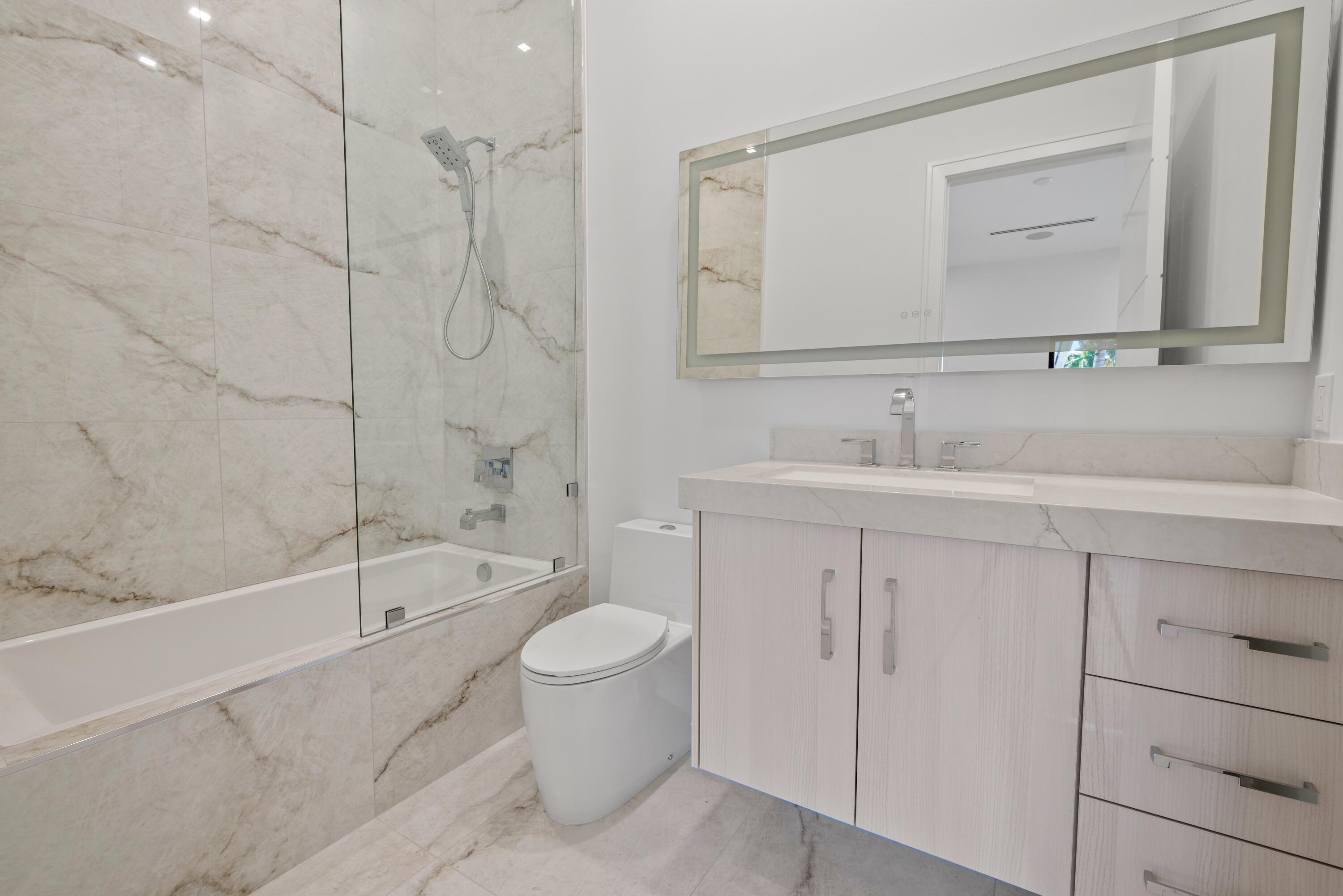 8235 Twin Lake Drive