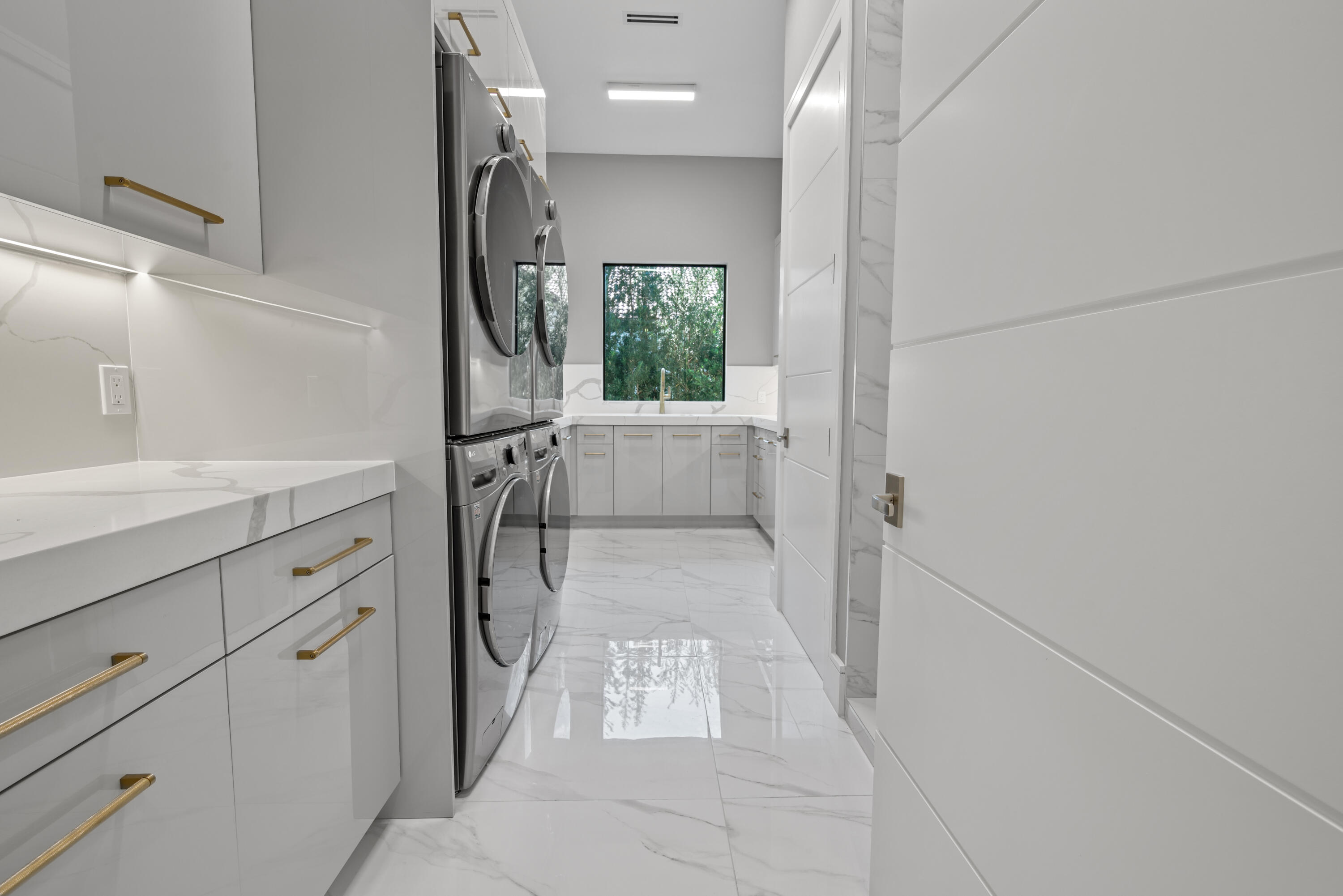 8235 Twin Lake Drive