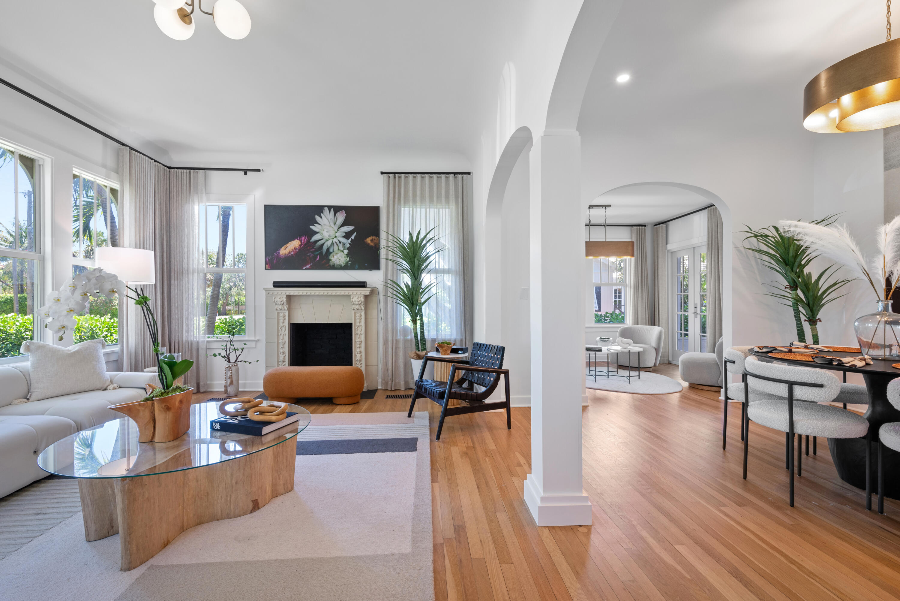 516 N Swinton Avenue