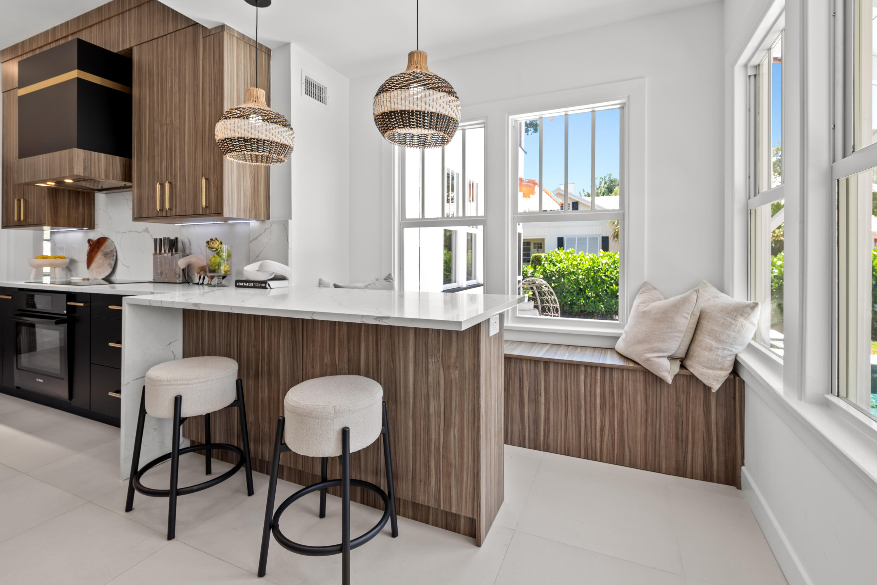 516 N Swinton Avenue