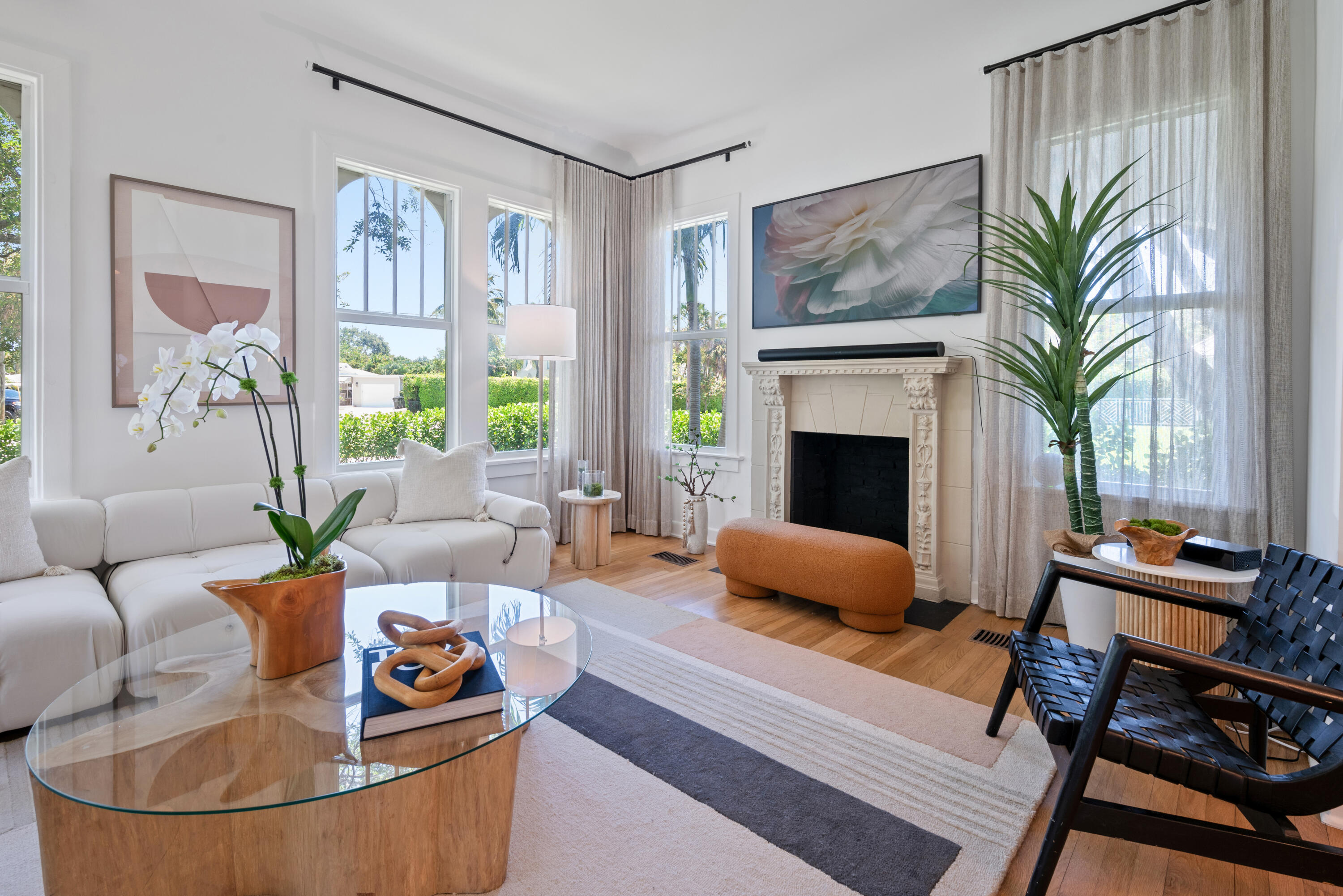 516 N Swinton Avenue