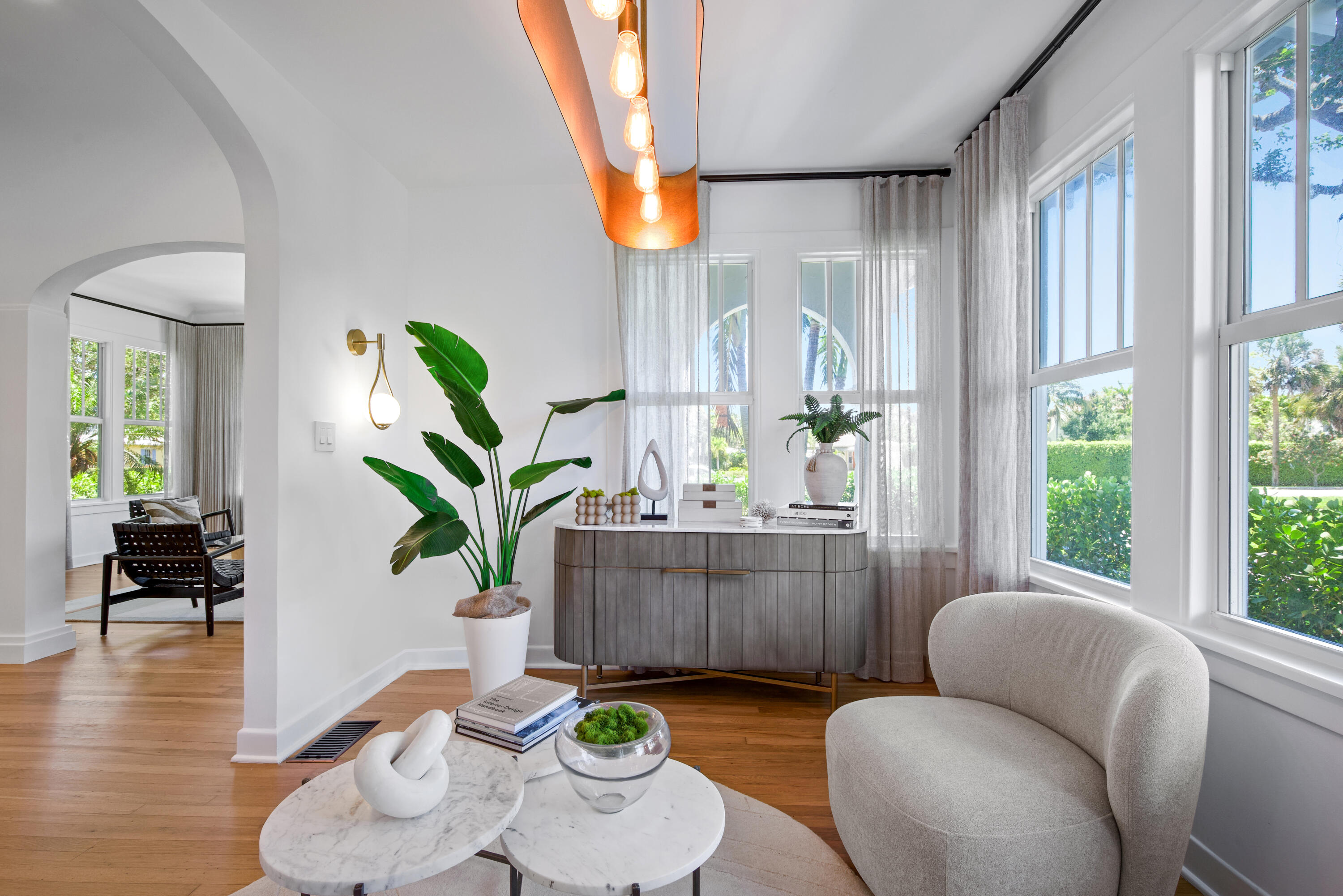 516 N Swinton Avenue