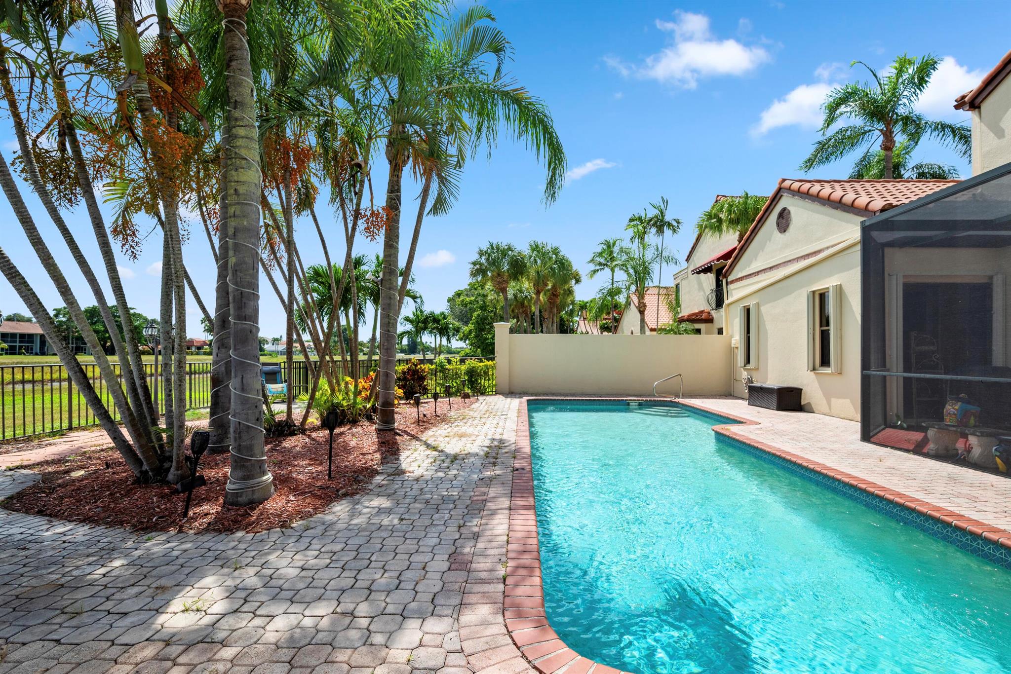 23452 Mirabella Circle S