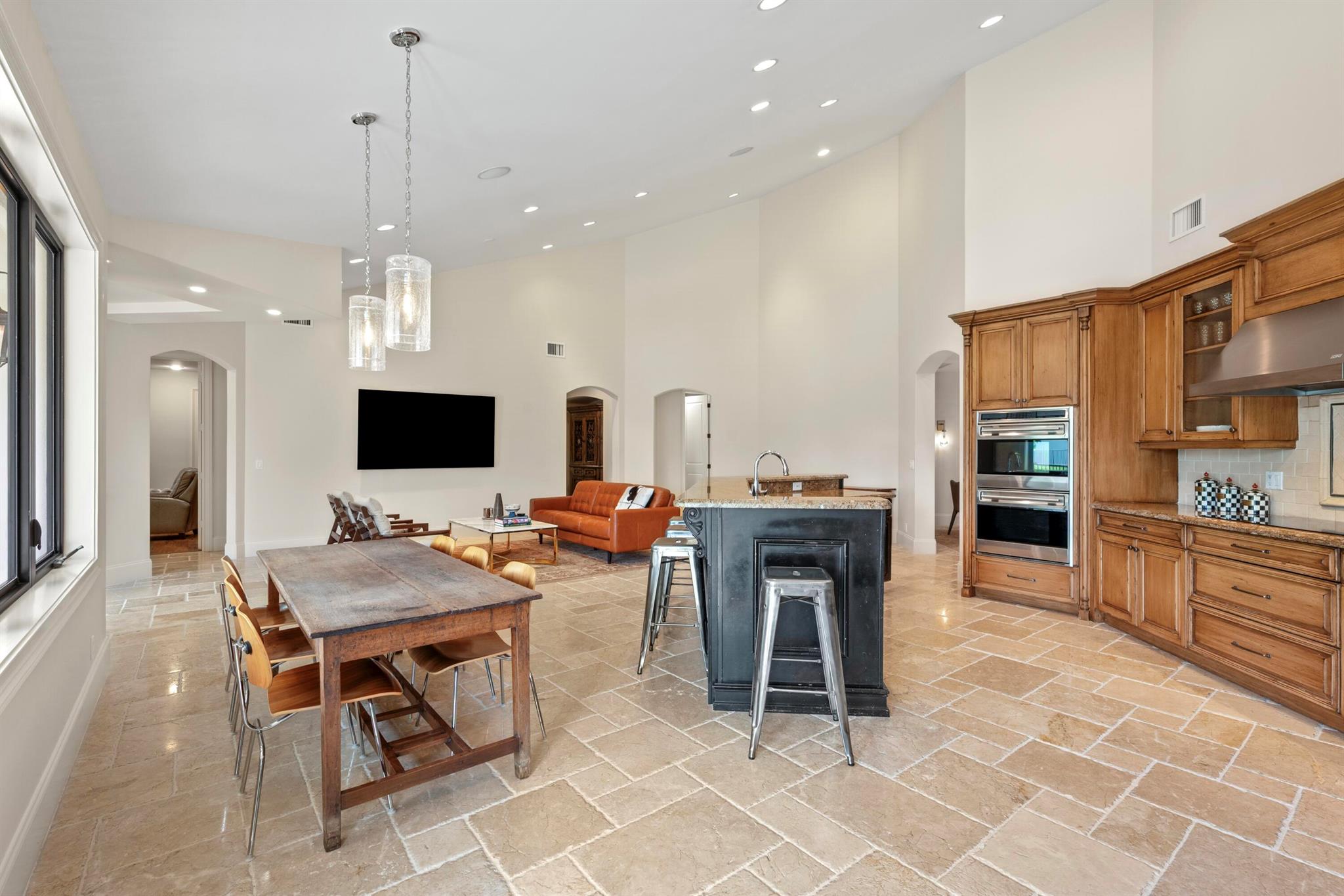 5734 Paddington Way