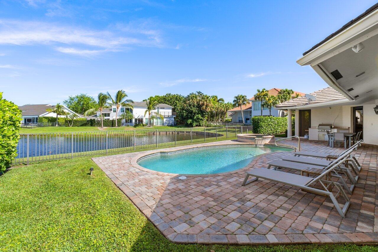 5734 Paddington Way