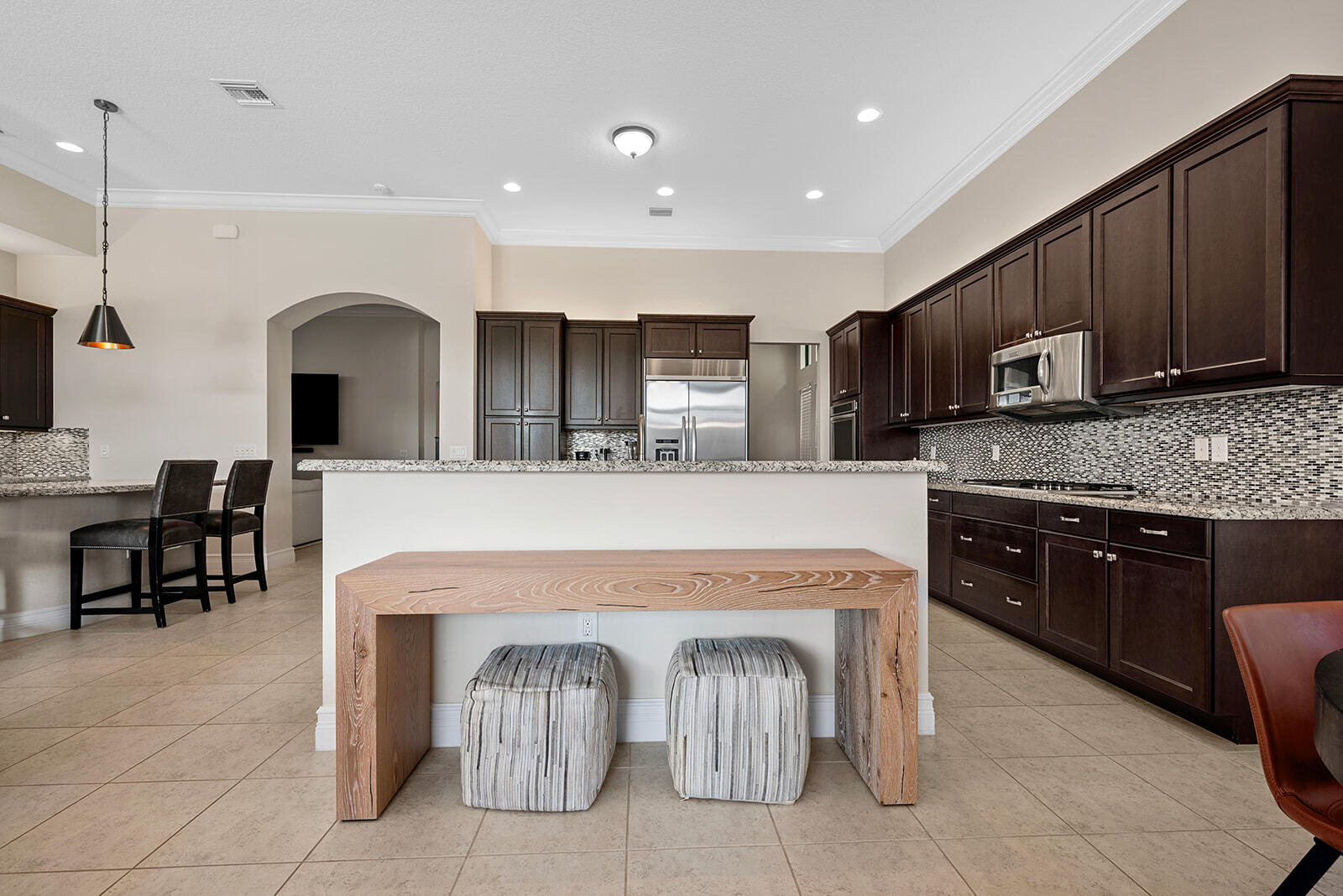 16578 Ambassador Bridge Road