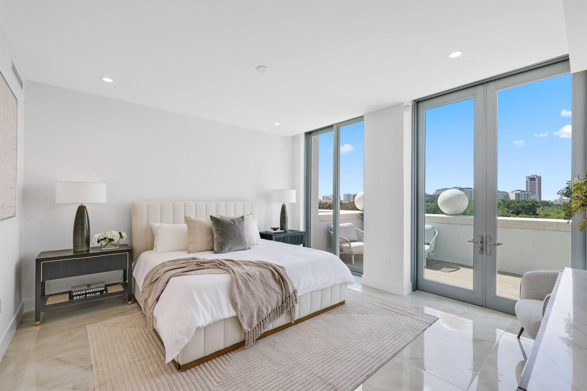 475 E Royal Palm Road 506