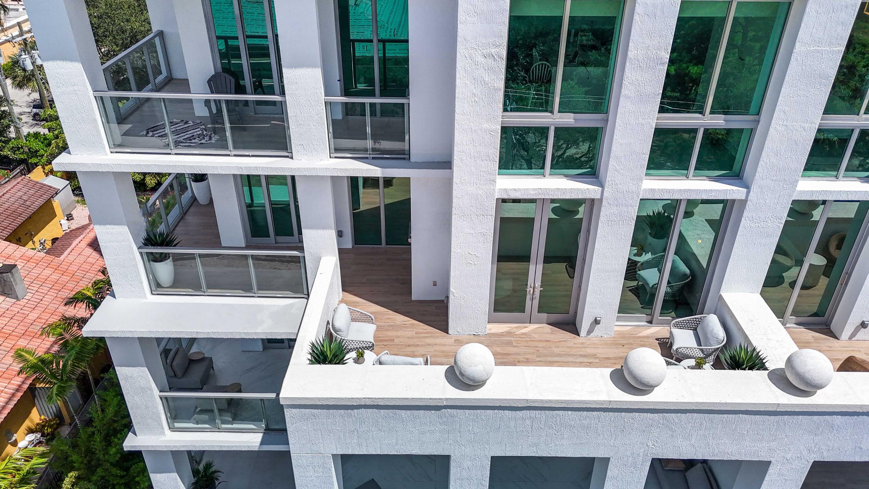 475 E Royal Palm Road 506