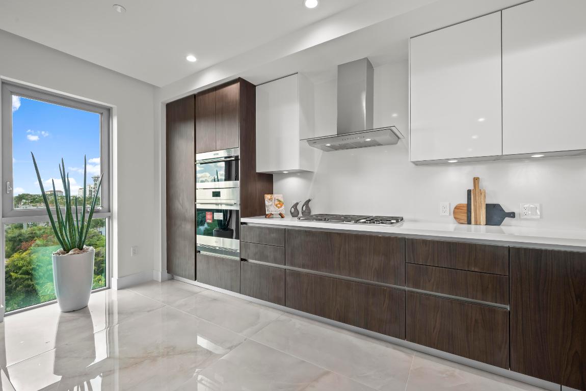 475 E Royal Palm Road 506