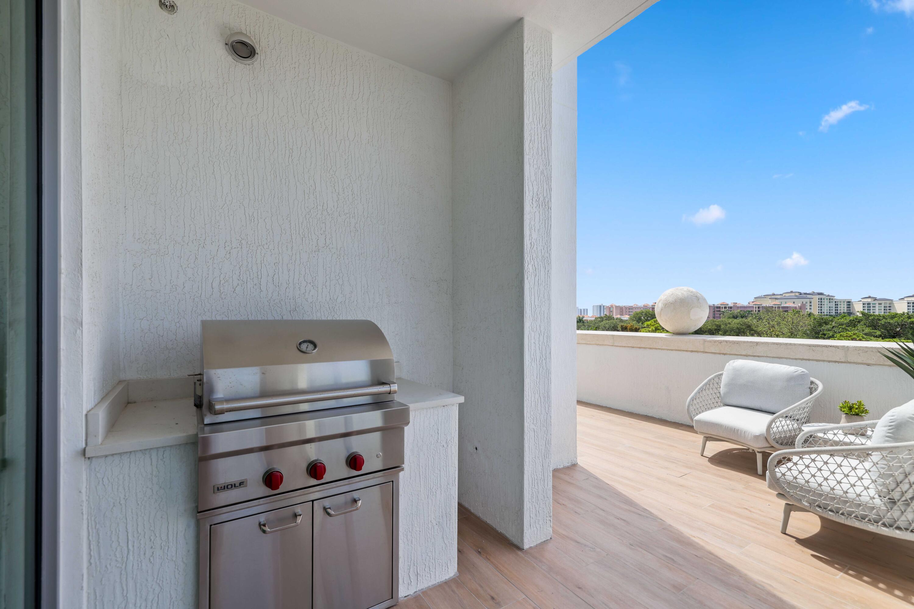 475 E Royal Palm Road 506
