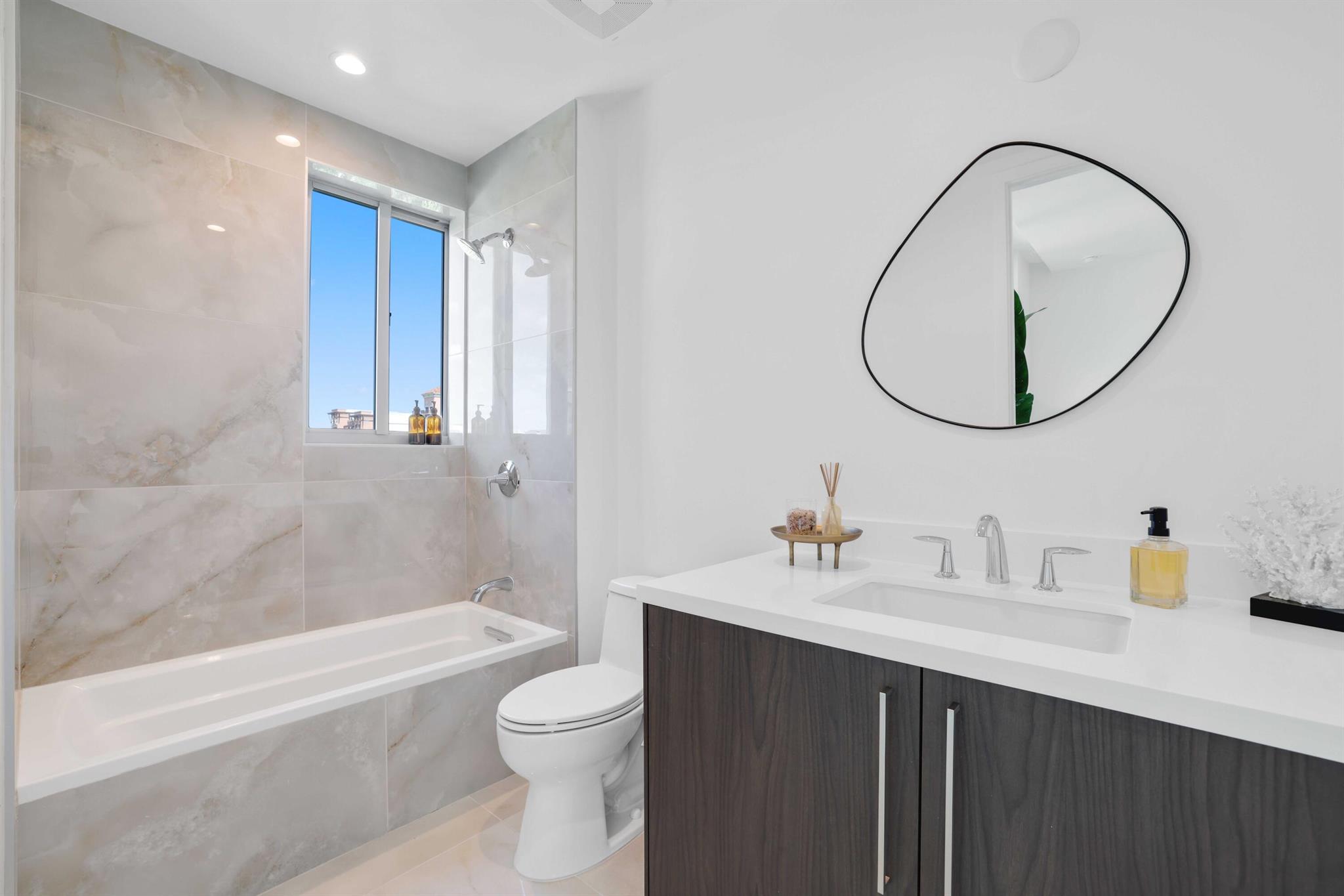 475 E Royal Palm Road 506