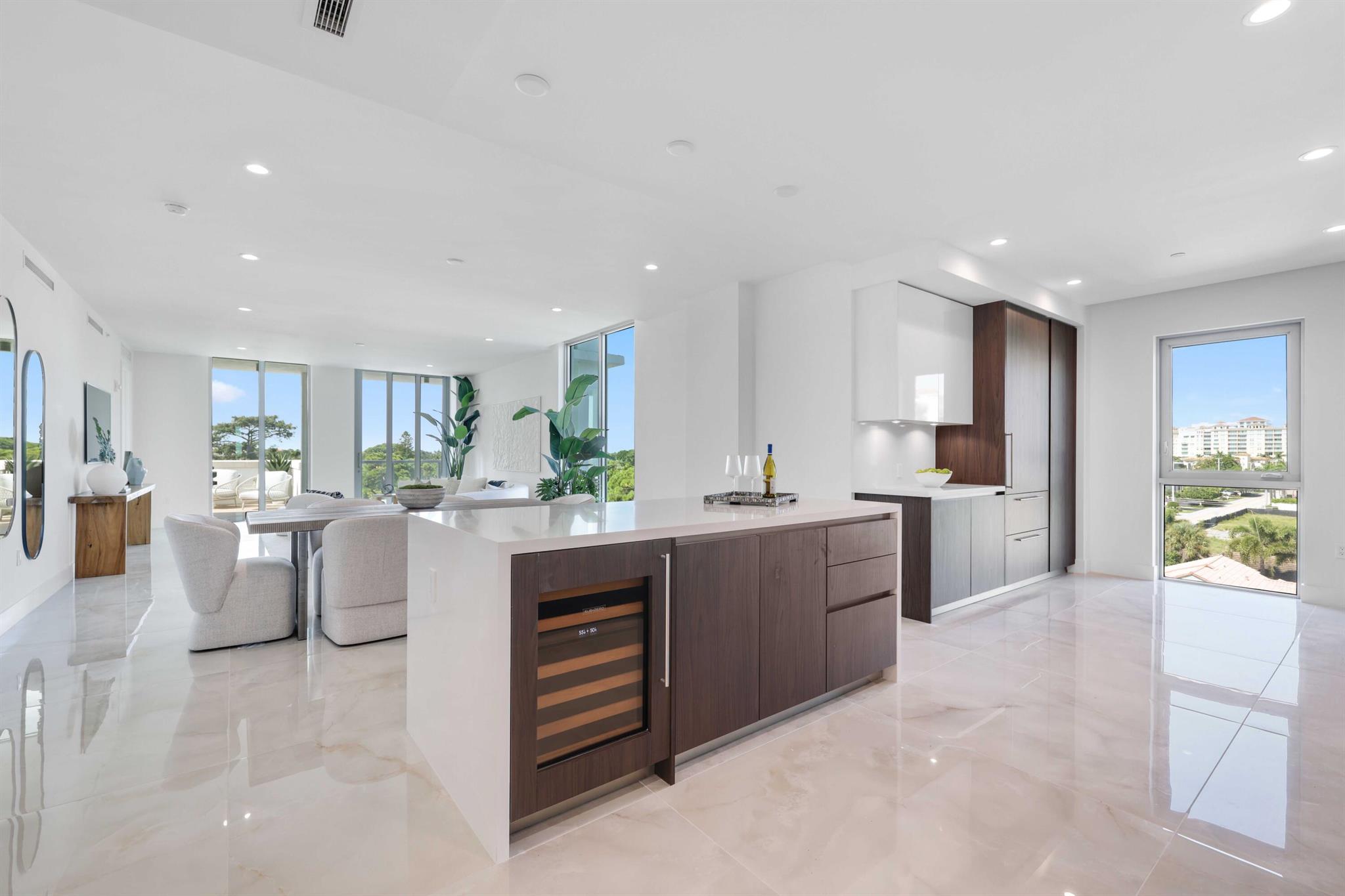 475 E Royal Palm Road 506