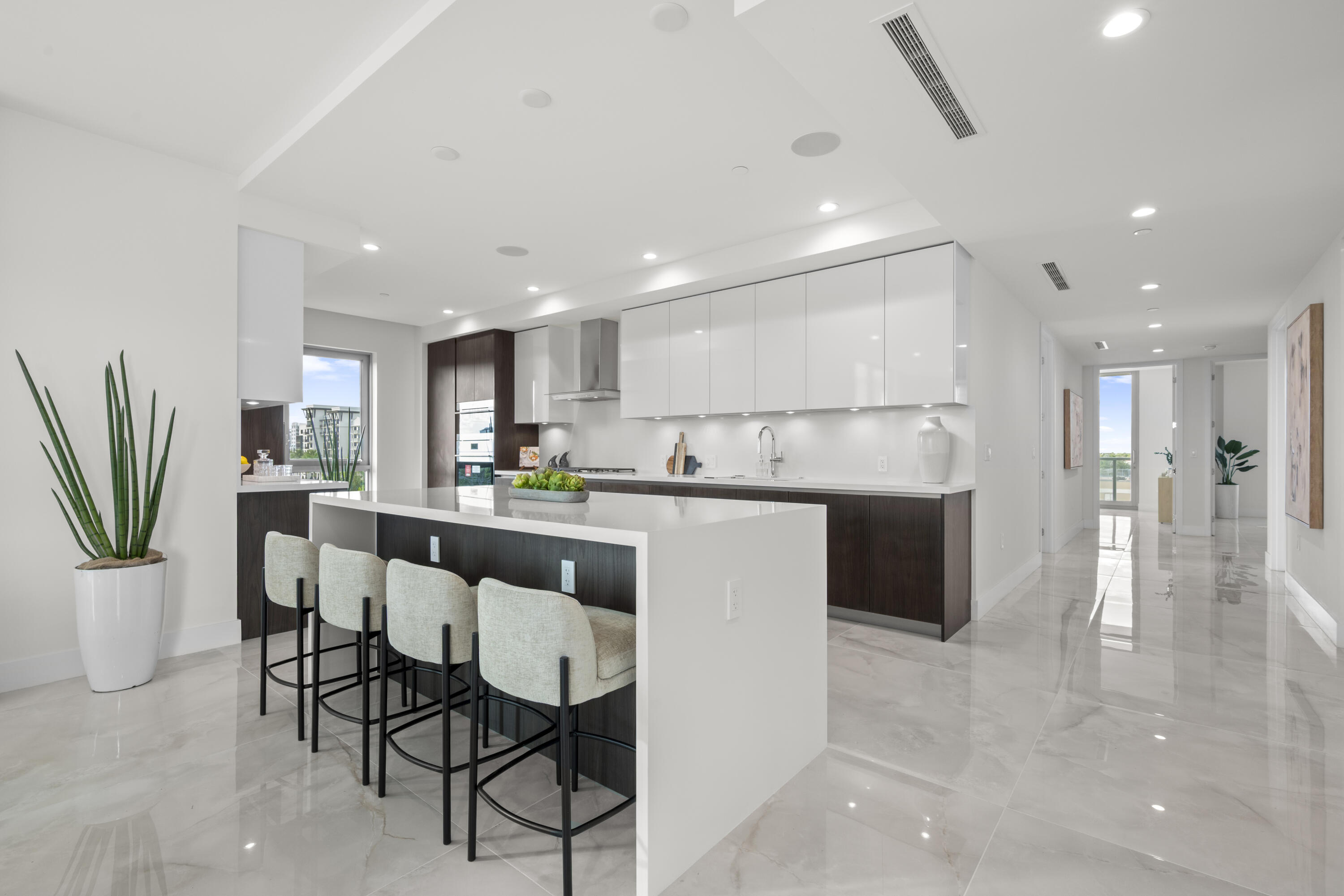 475 E Royal Palm Road 506