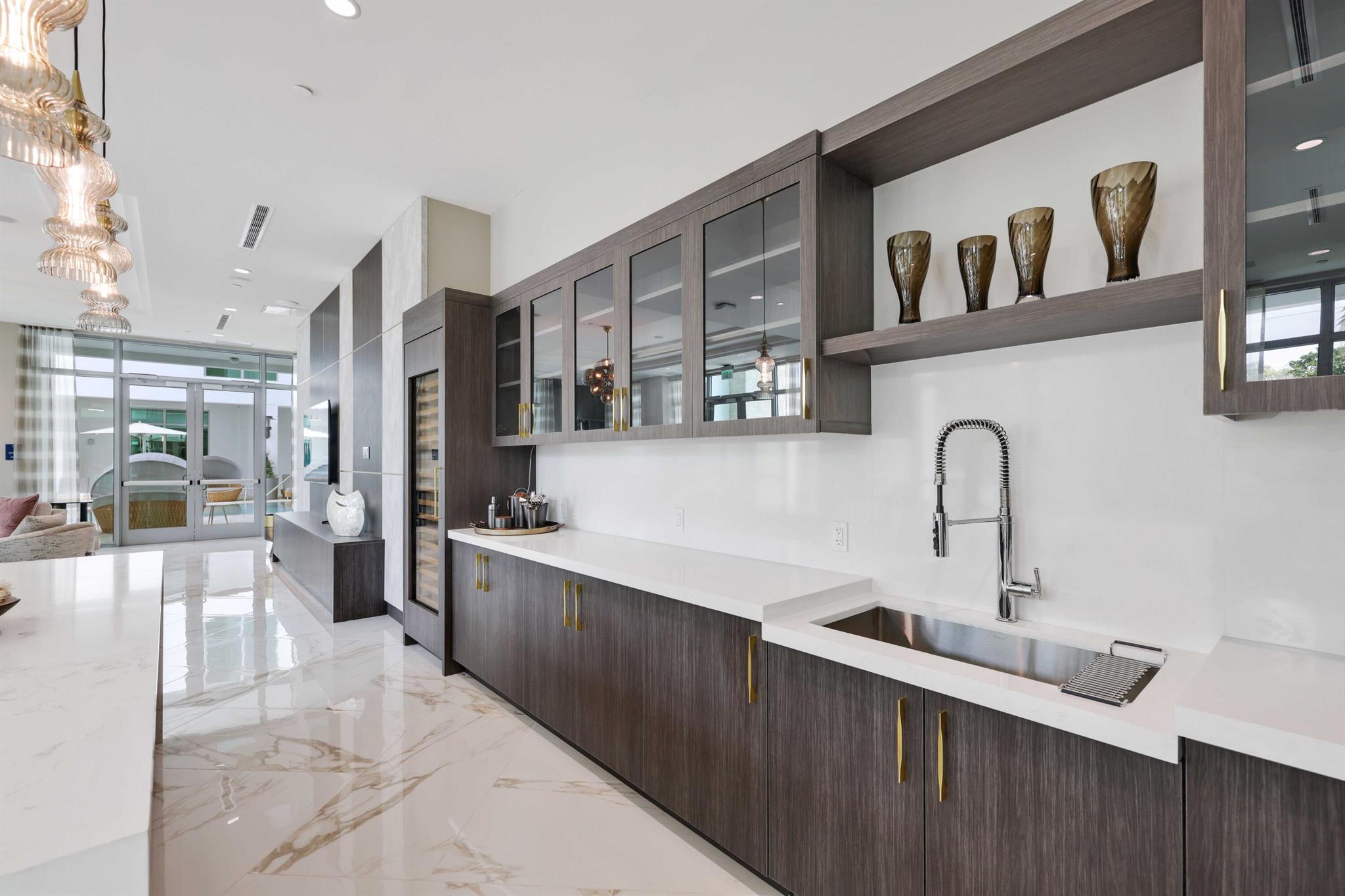 475 E Royal Palm Road 506