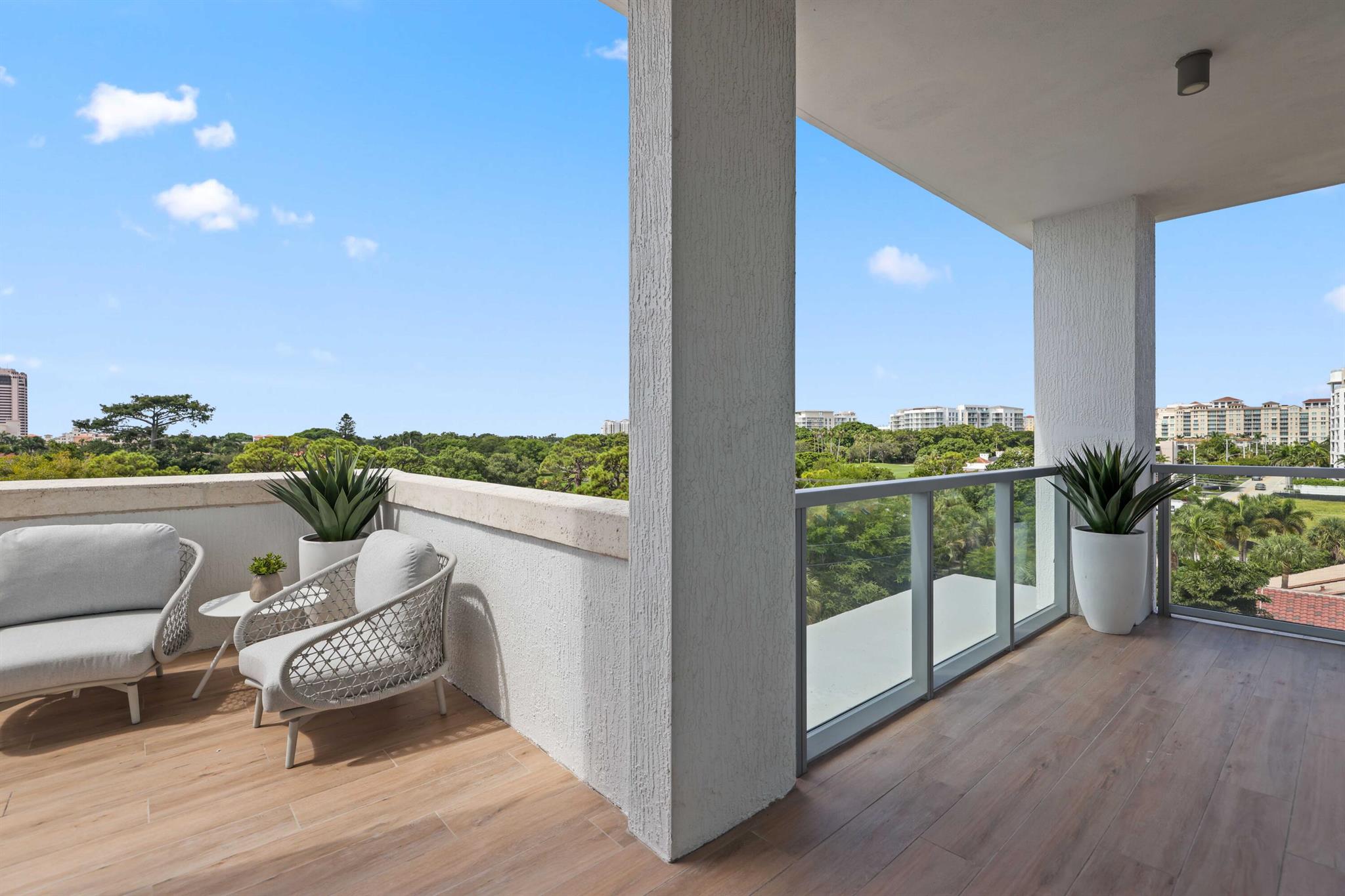 475 E Royal Palm Road 506