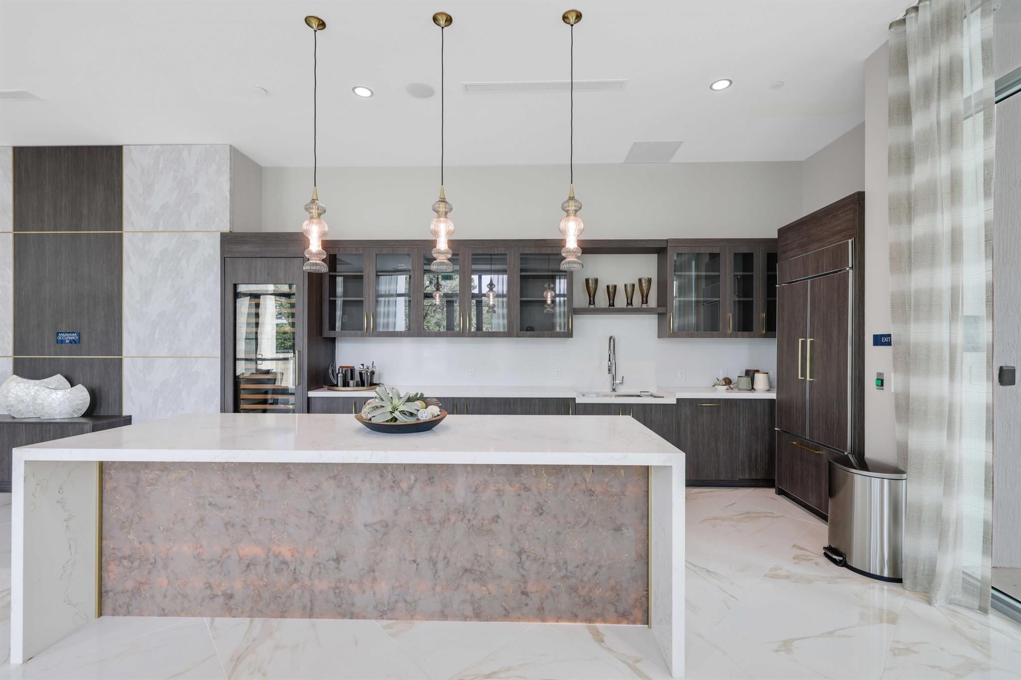 475 E Royal Palm Road 506