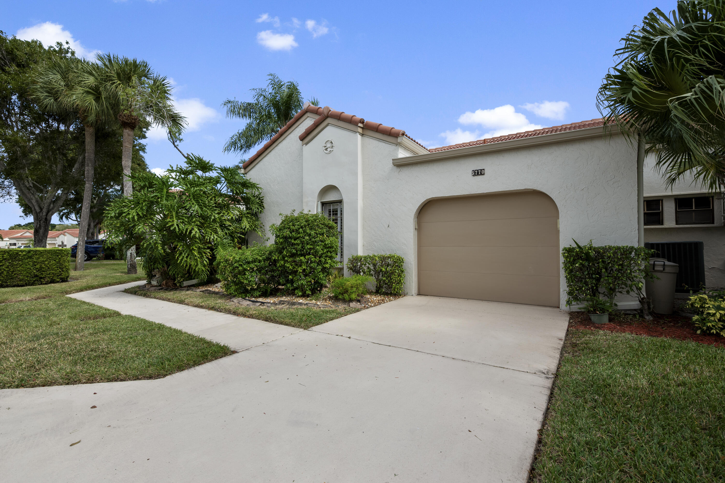 5770 Parkwalk Circle W