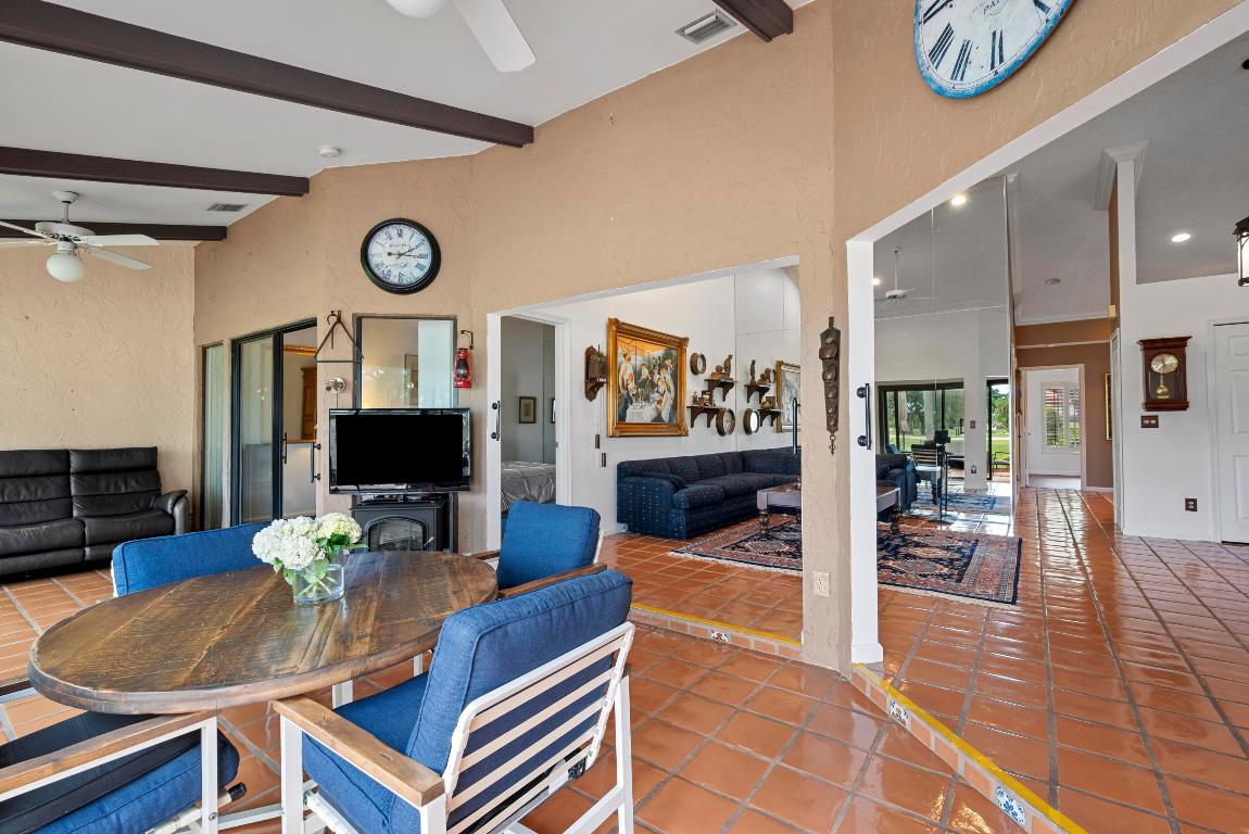 5770 Parkwalk Circle W