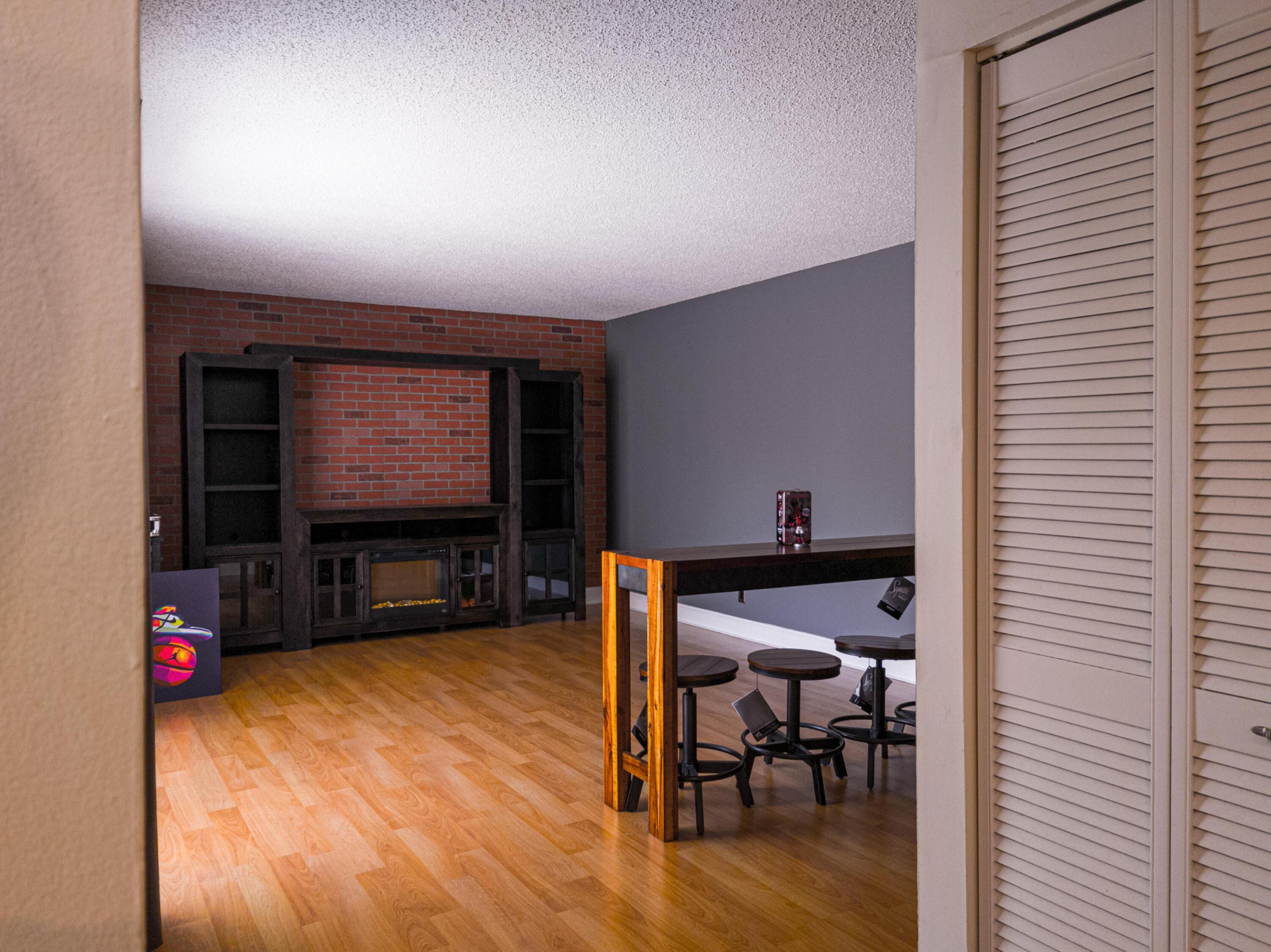 3118 Spanish Wells Drive 15-B