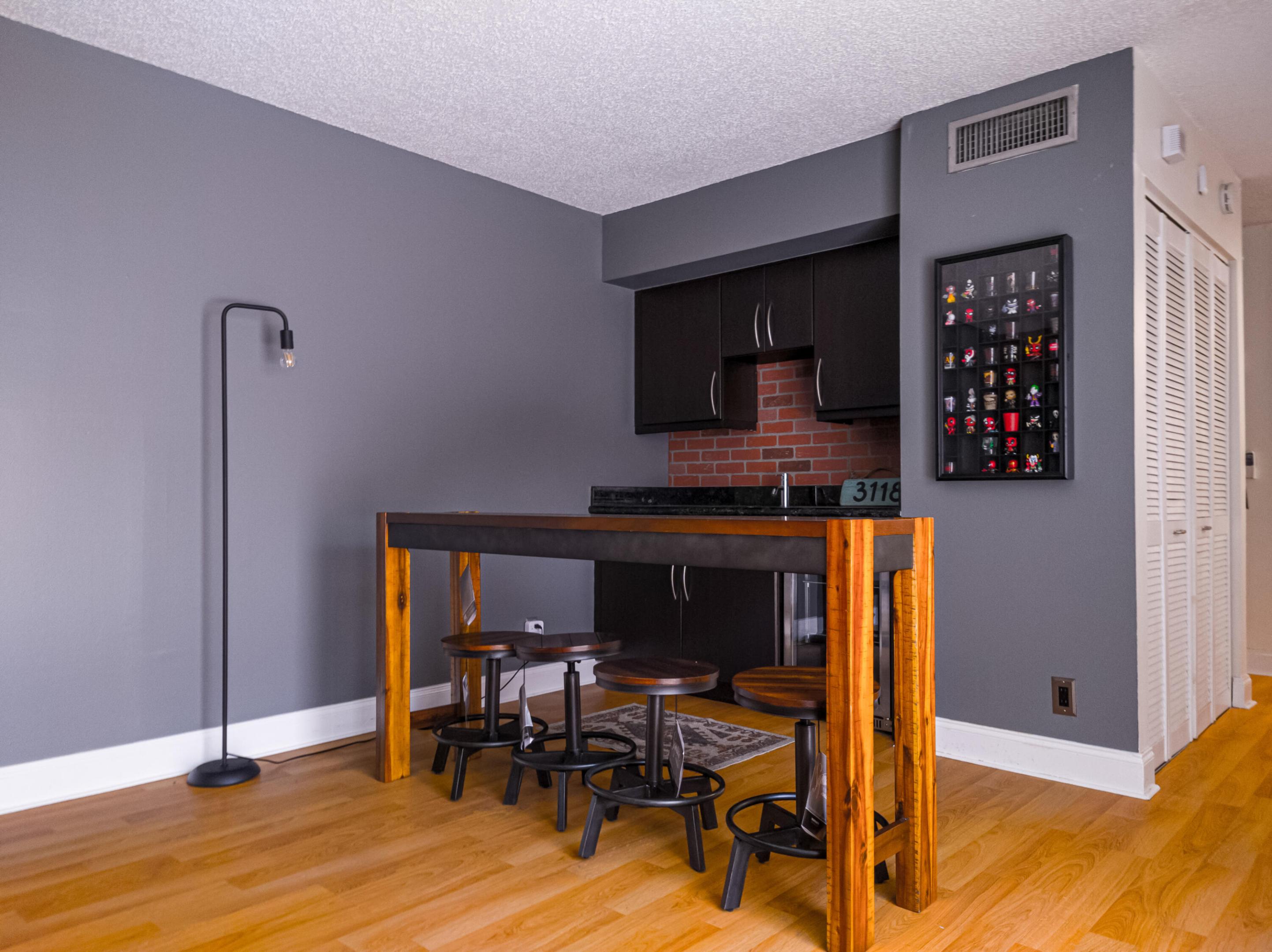 3118 Spanish Wells Drive 15-B