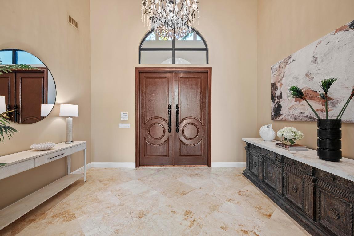 5752 Vintage Oaks Circle