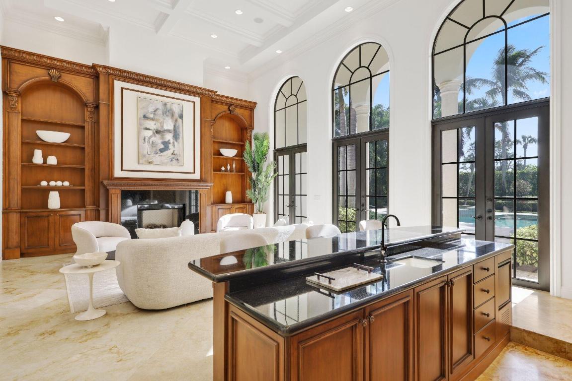 5752 Vintage Oaks Circle