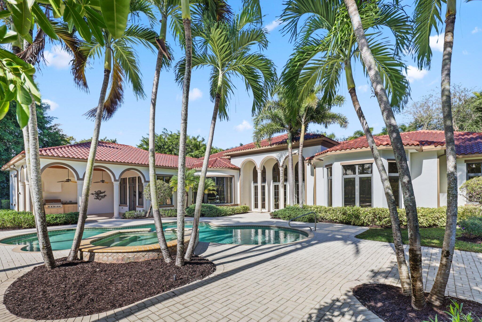 5752 Vintage Oaks Circle