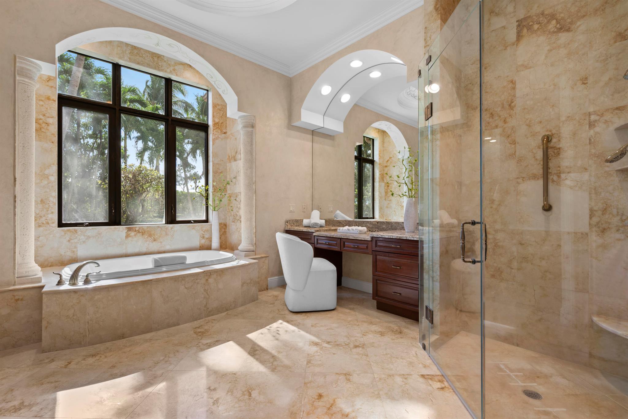 5752 Vintage Oaks Circle