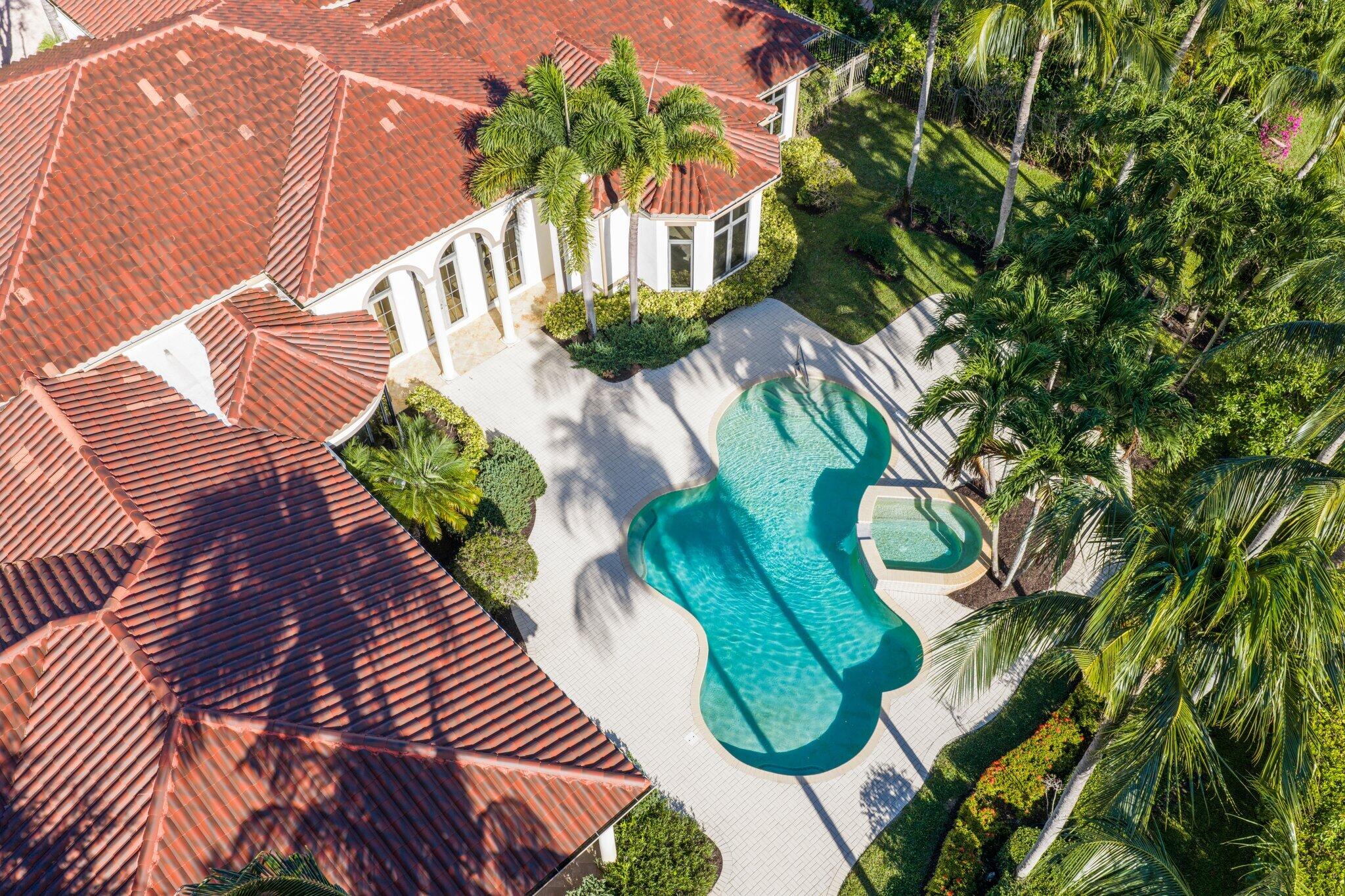 5752 Vintage Oaks Circle