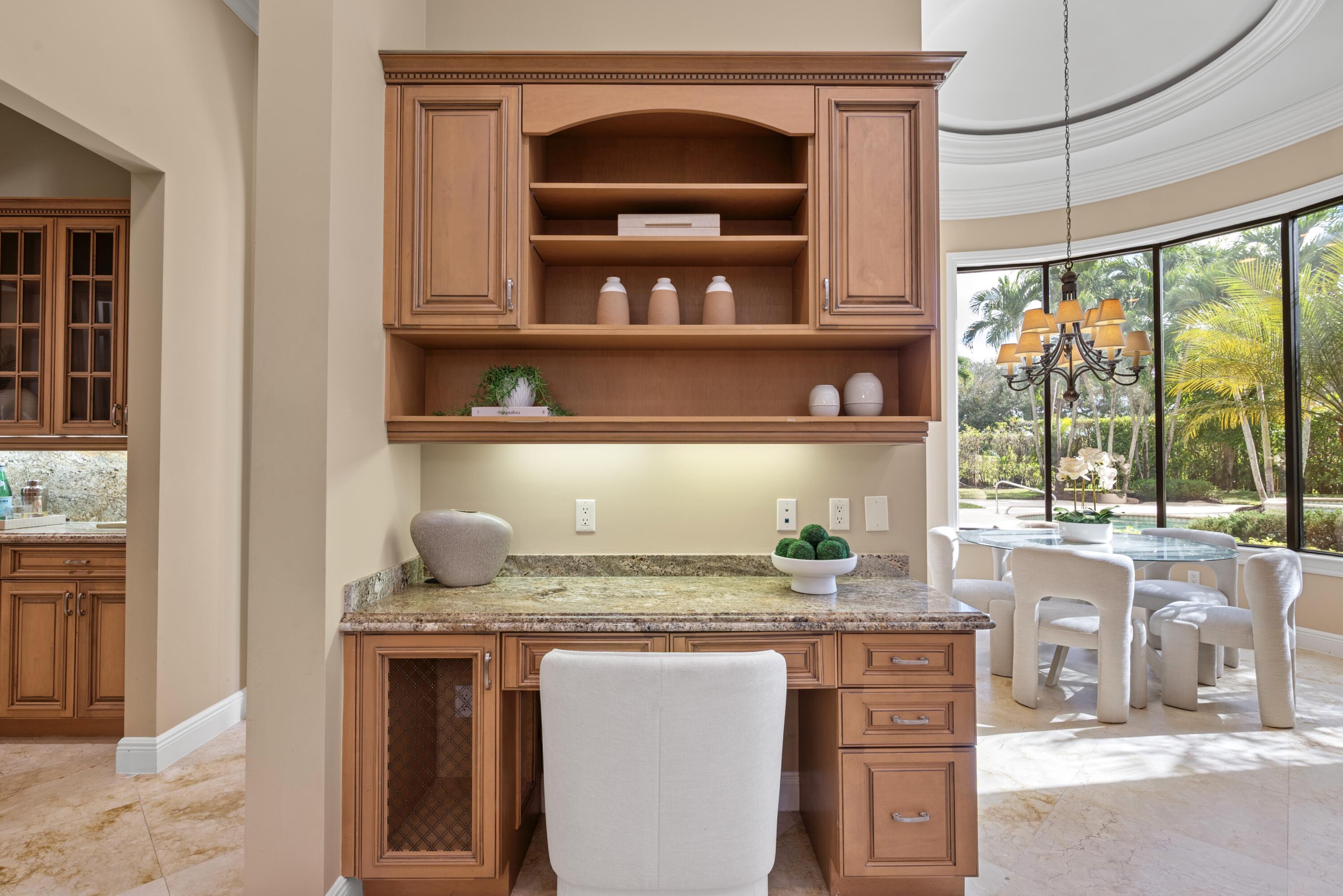 5752 Vintage Oaks Circle