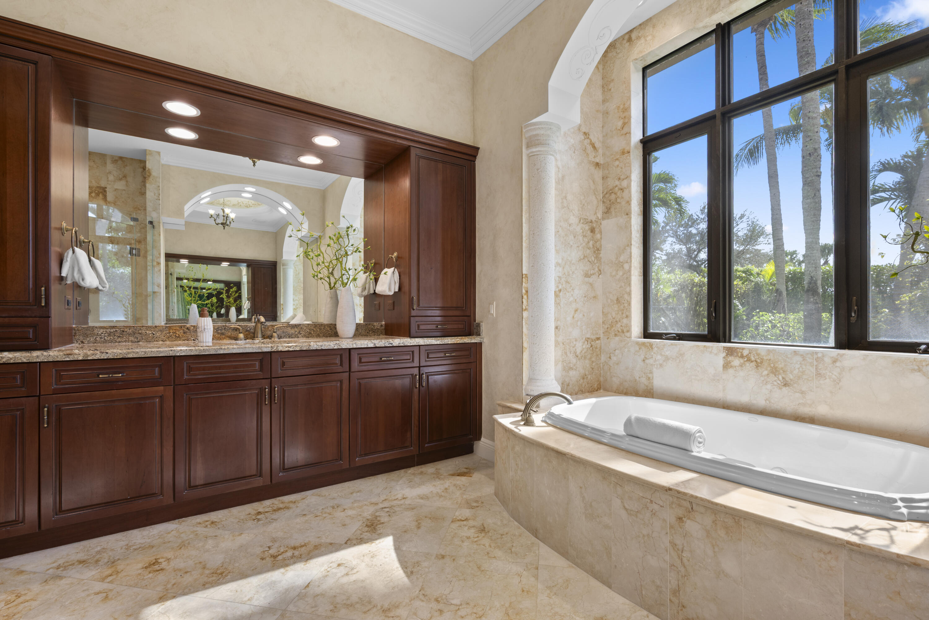 5752 Vintage Oaks Circle