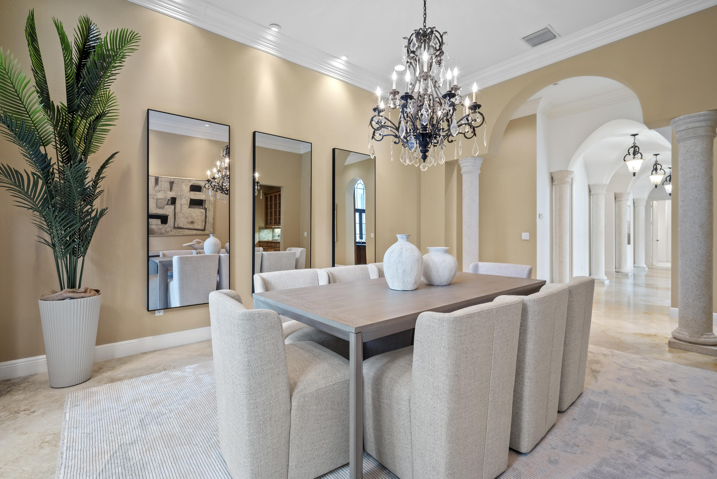 5752 Vintage Oaks Circle