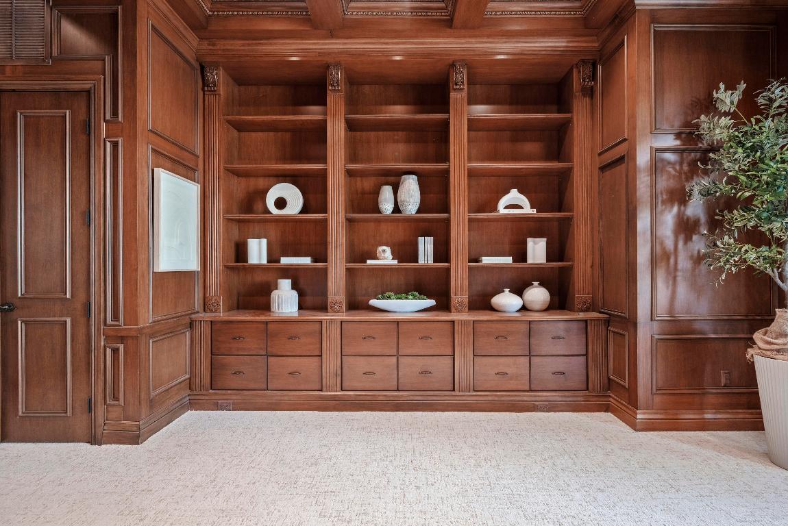 5752 Vintage Oaks Circle