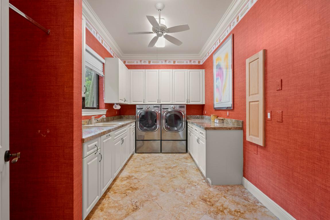 5752 Vintage Oaks Circle