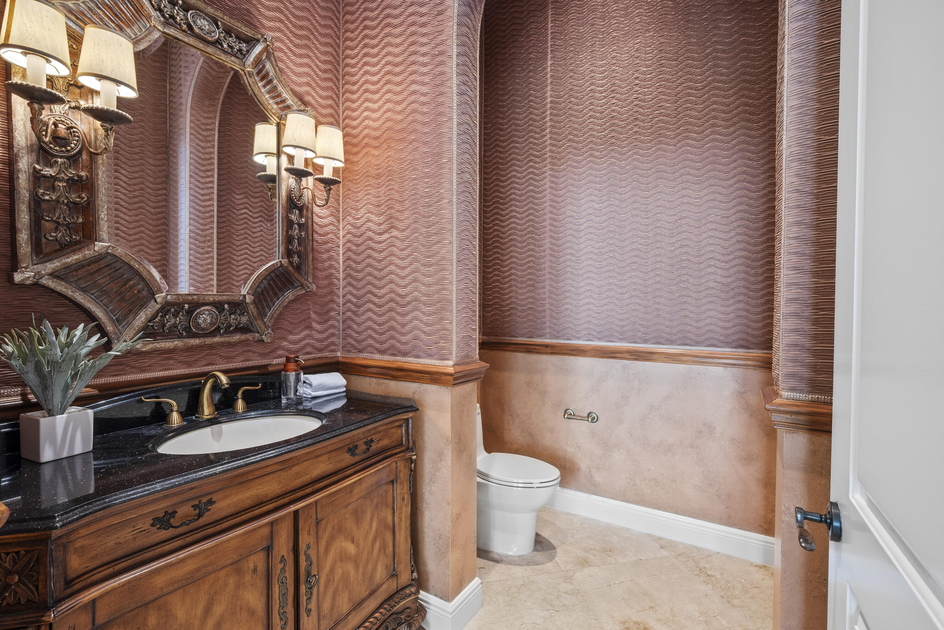 5752 Vintage Oaks Circle