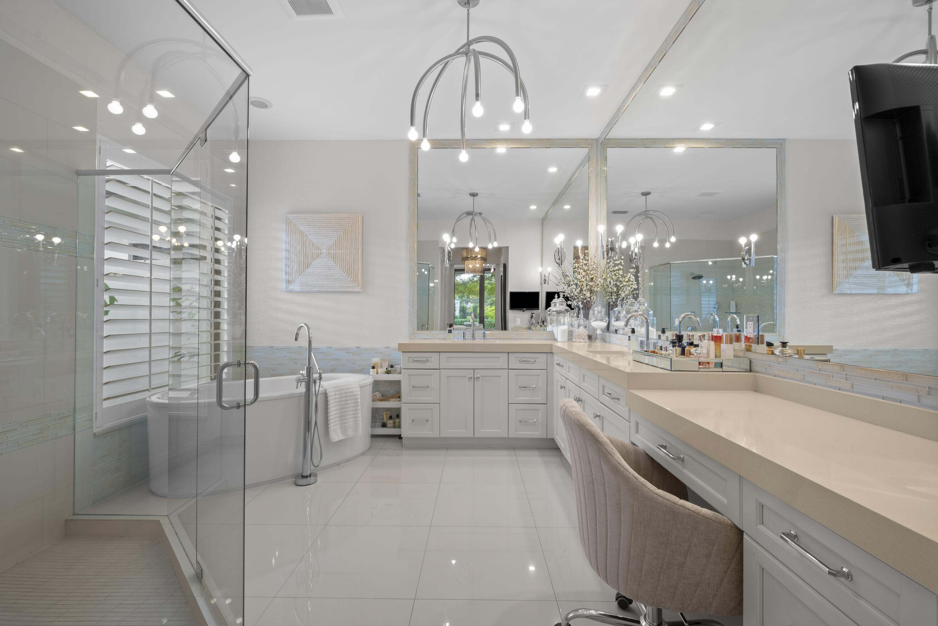 2350 NW 43rd Street