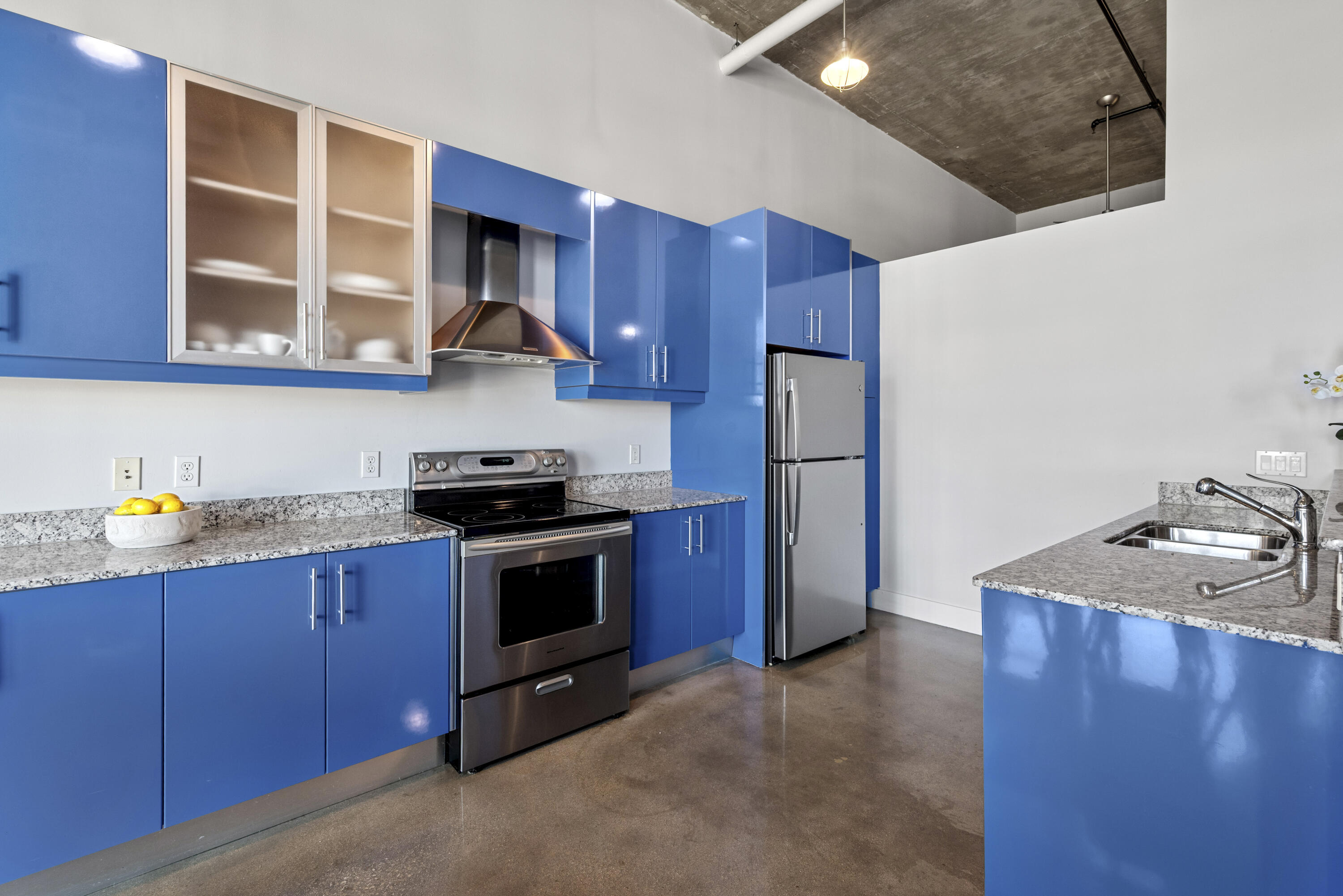 185 NE 4th Avenue 208