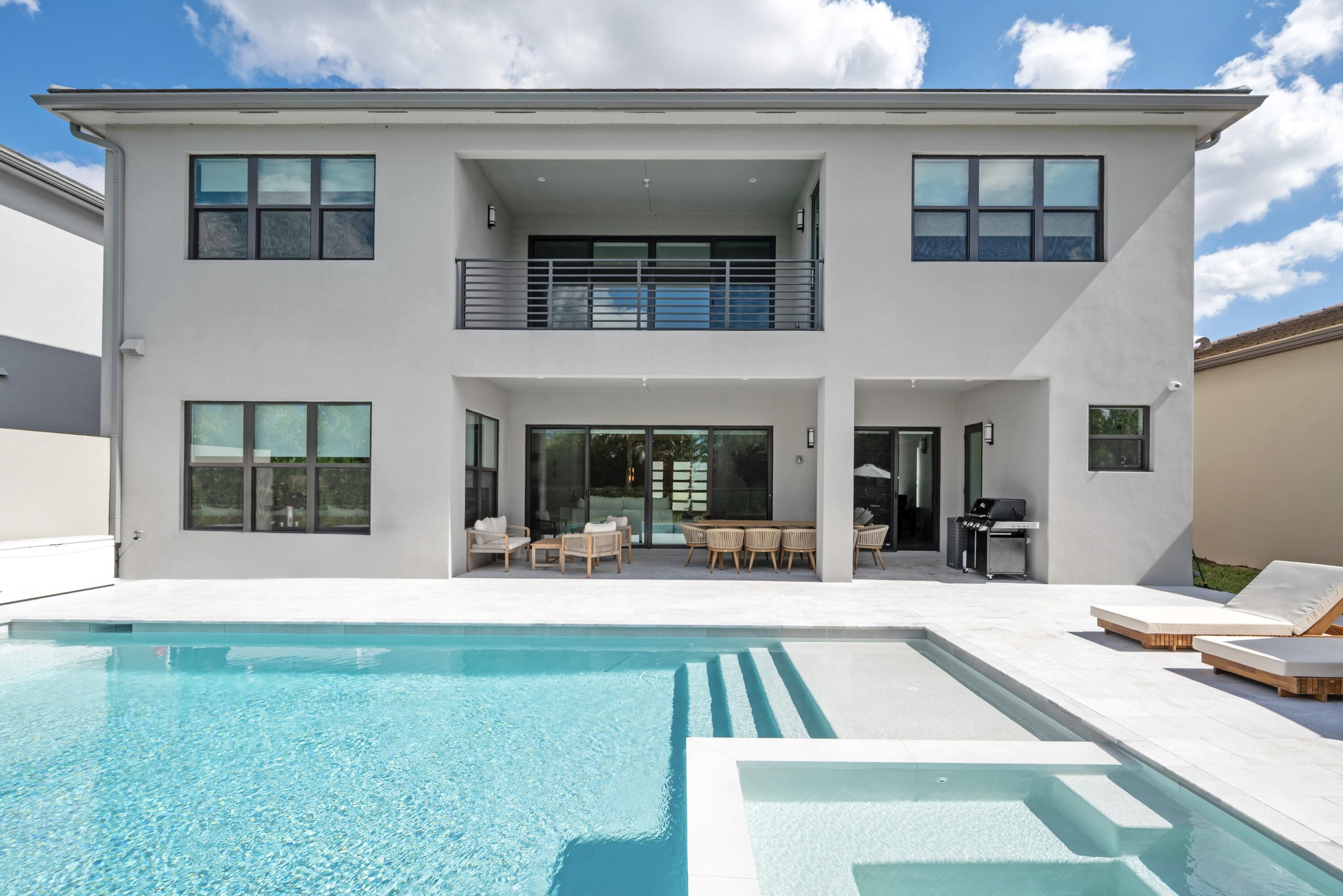 20135 Casa De Campo Lane
