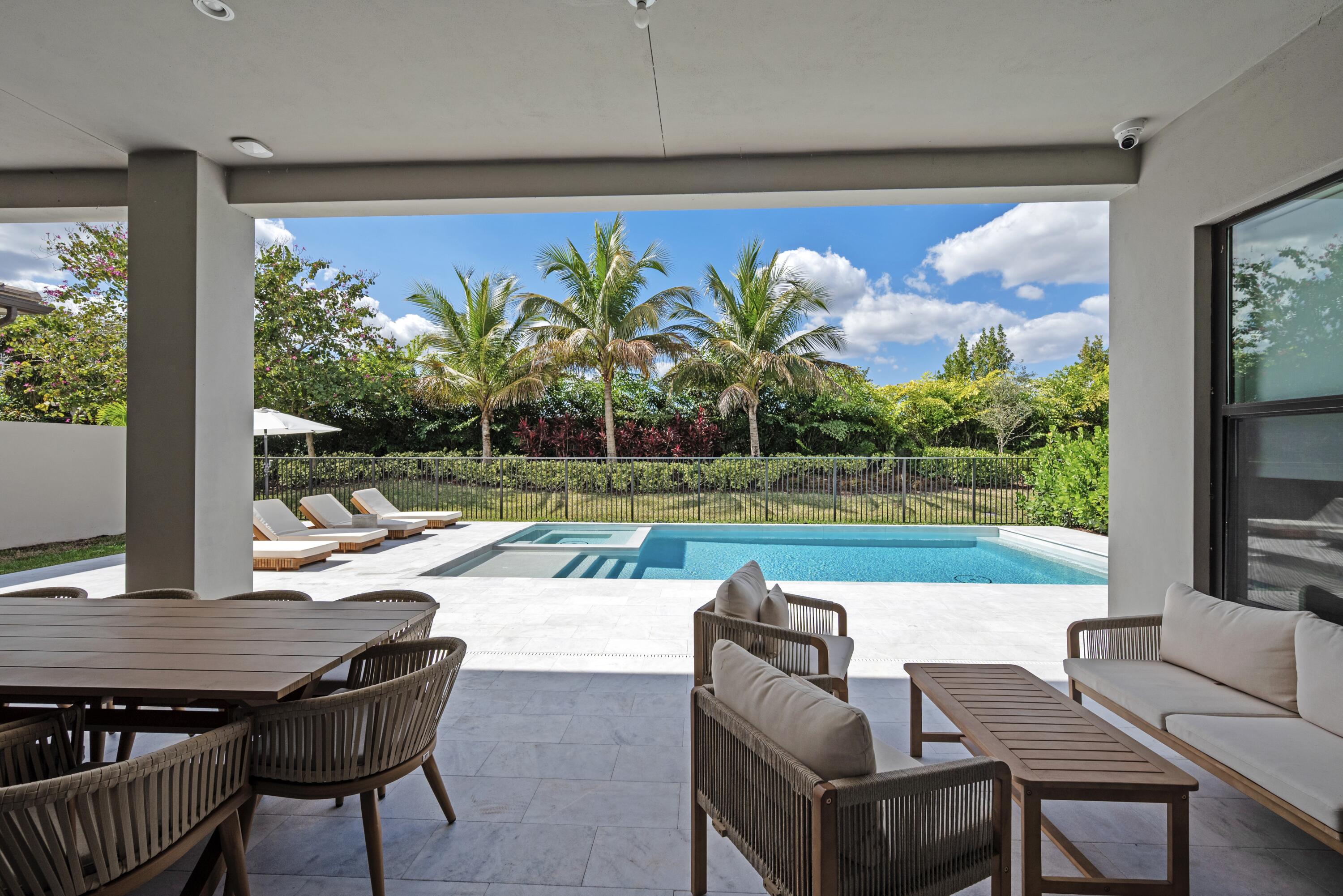 20135 Casa De Campo Lane