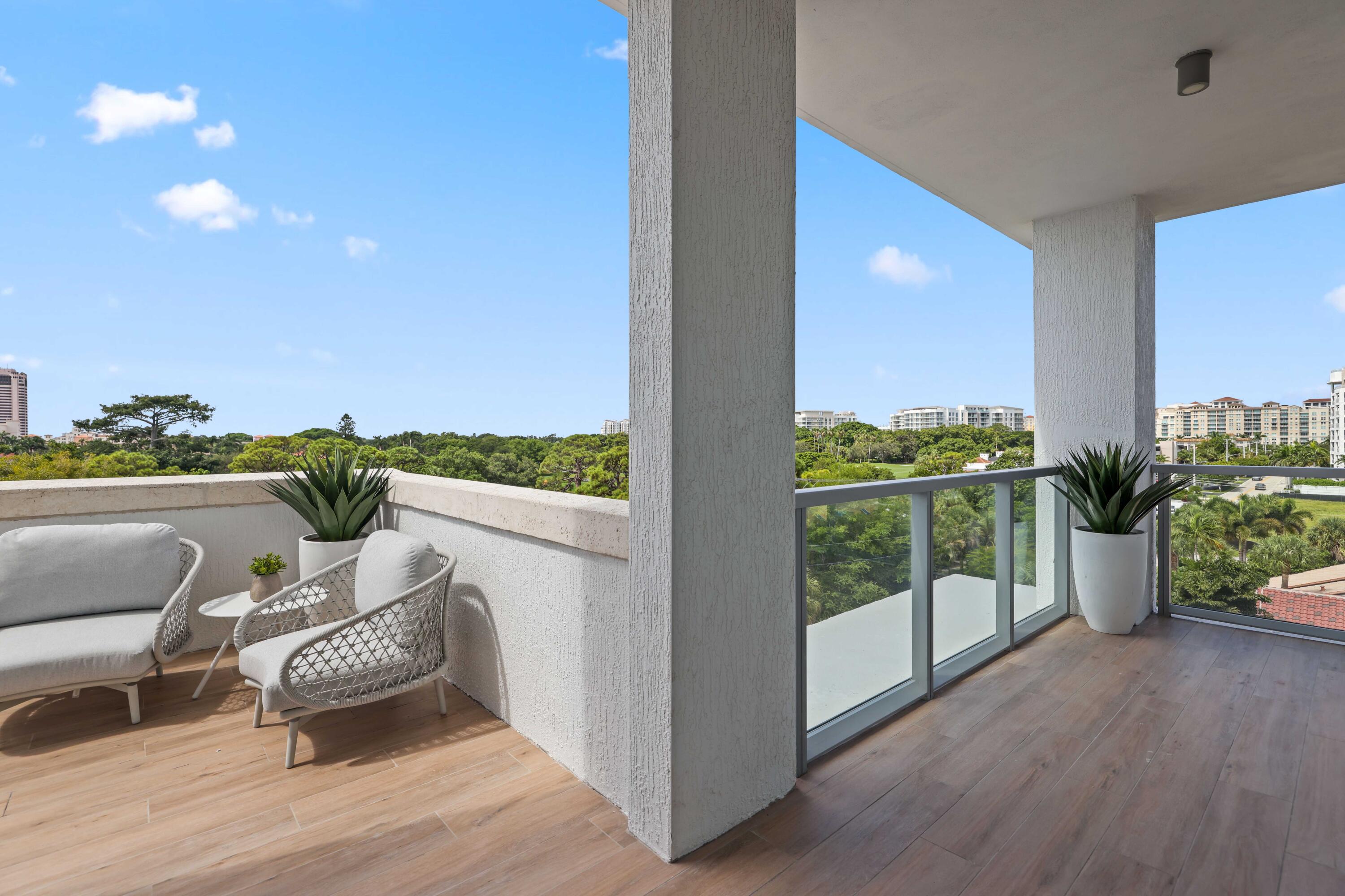 475 E Royal Palm Road 506