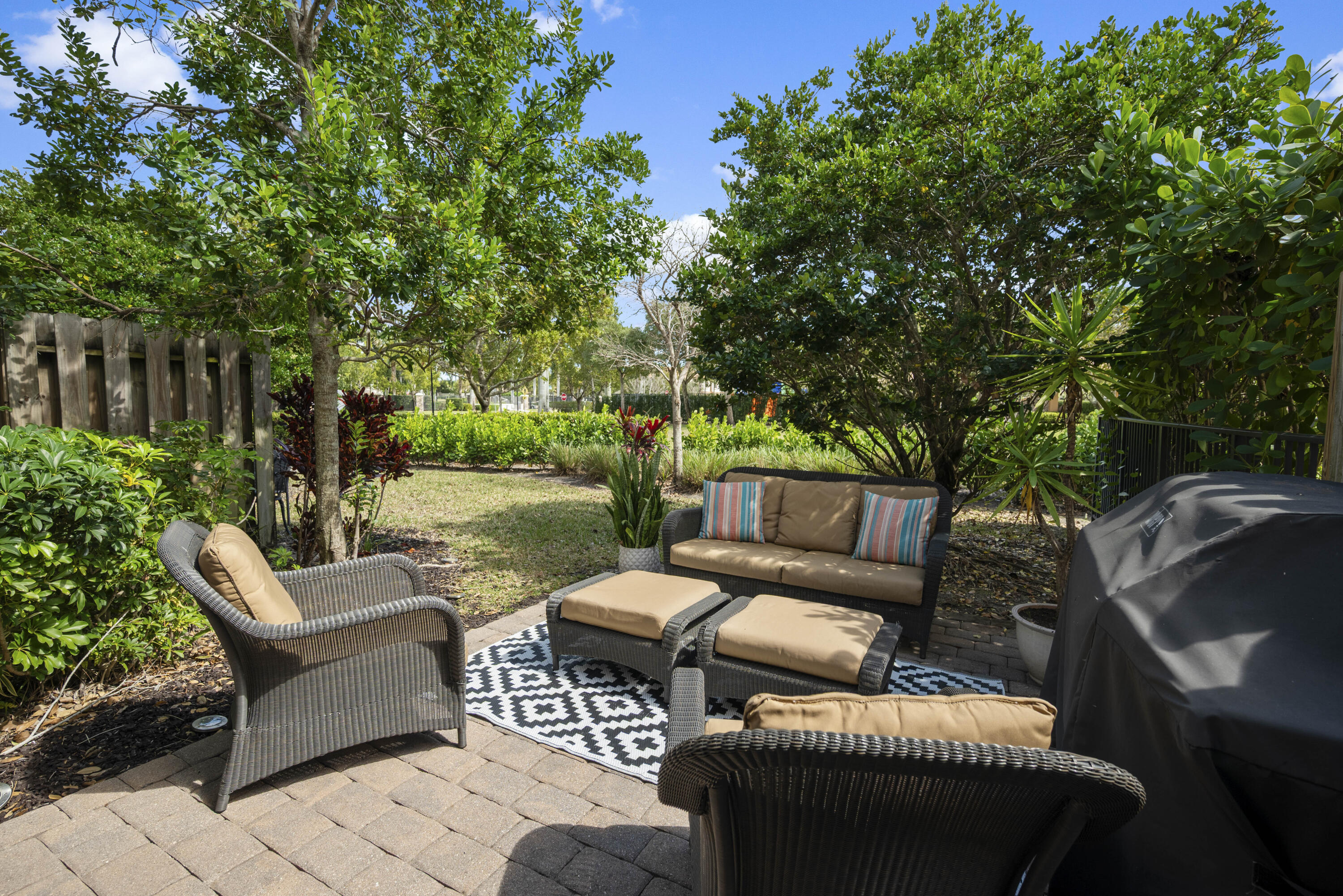 13053 Anthorne Lane