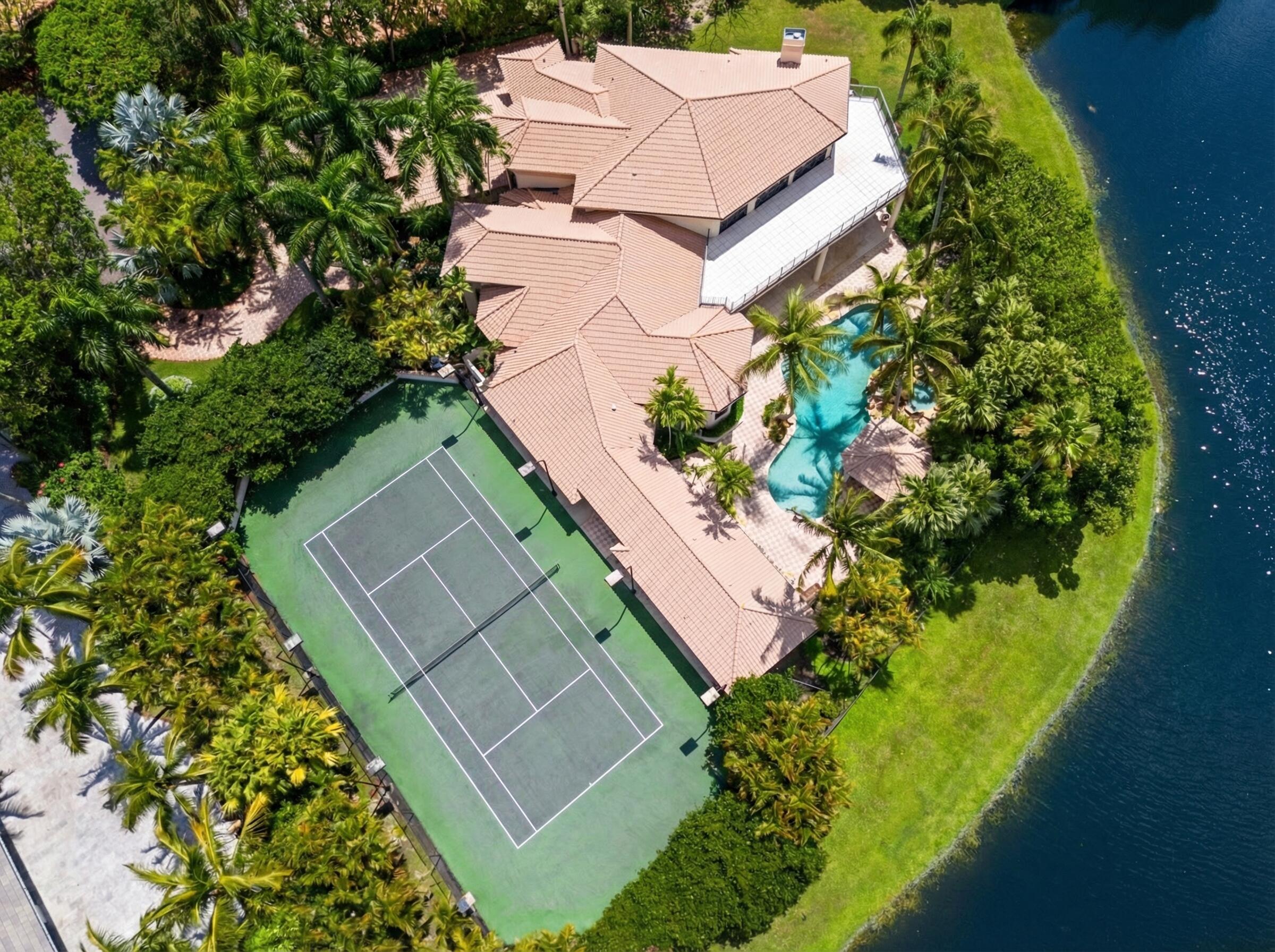 18800 Long Lake Drive