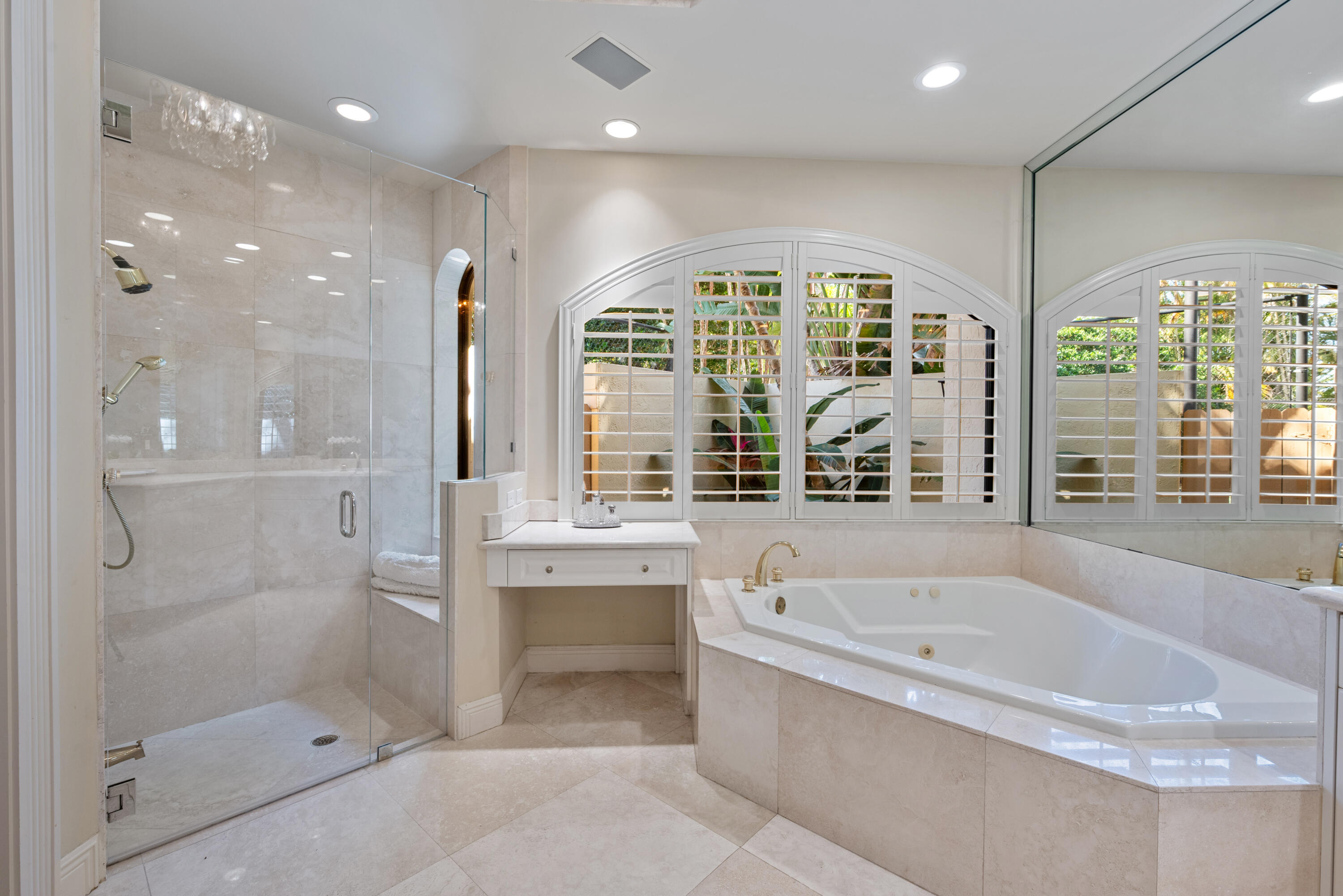 18800 Long Lake Drive