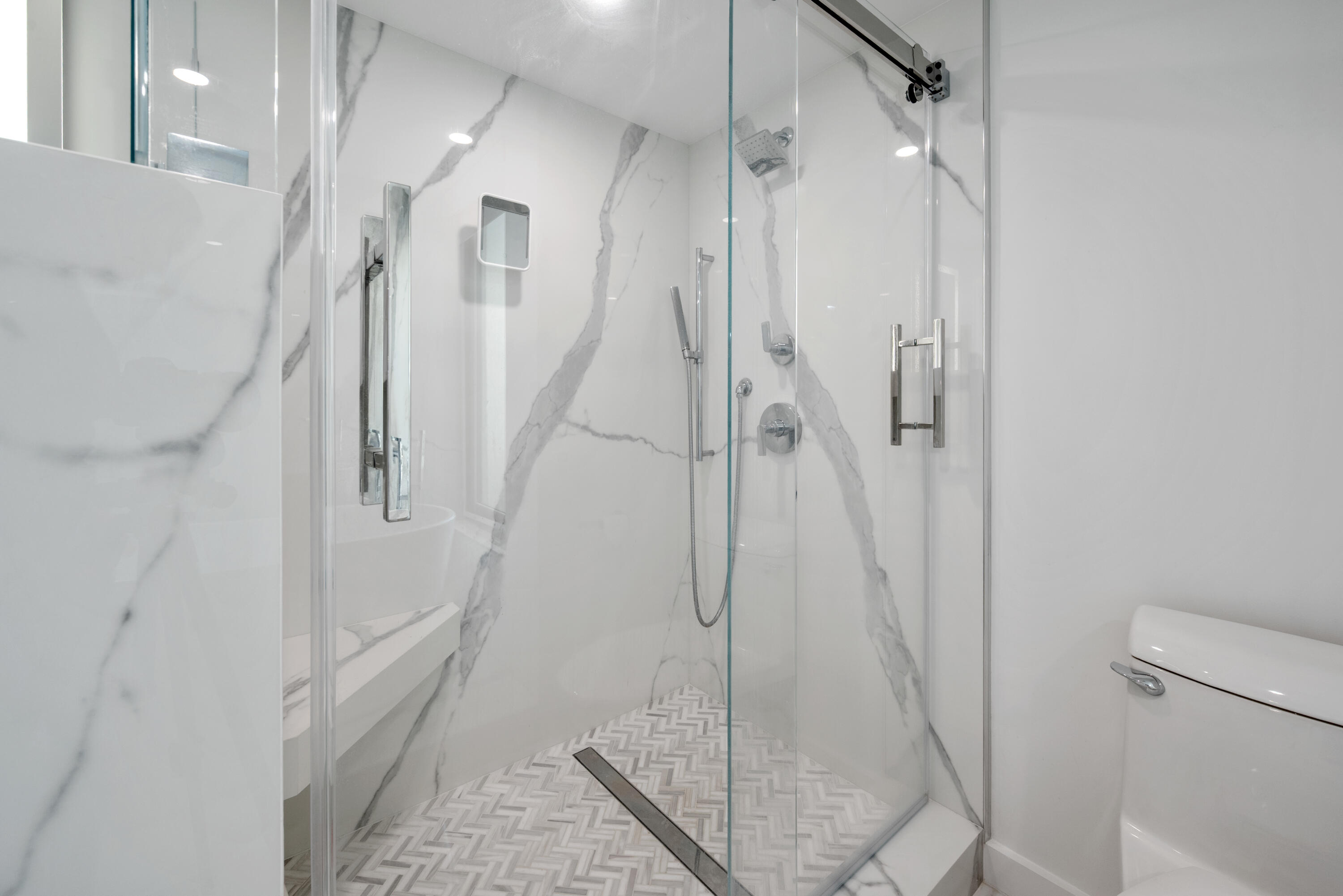 100 SE 5th Avenue 415