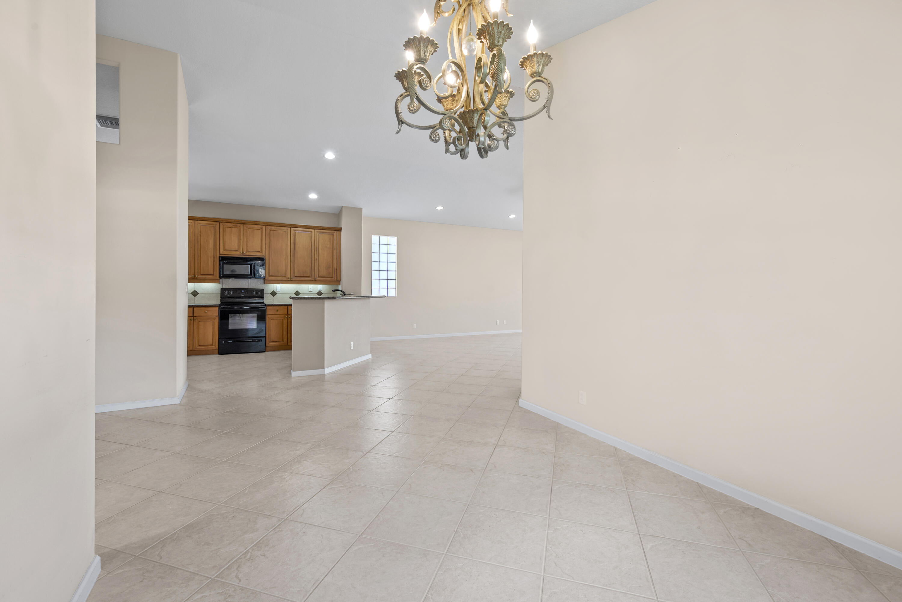 7086 Del Corso Lane