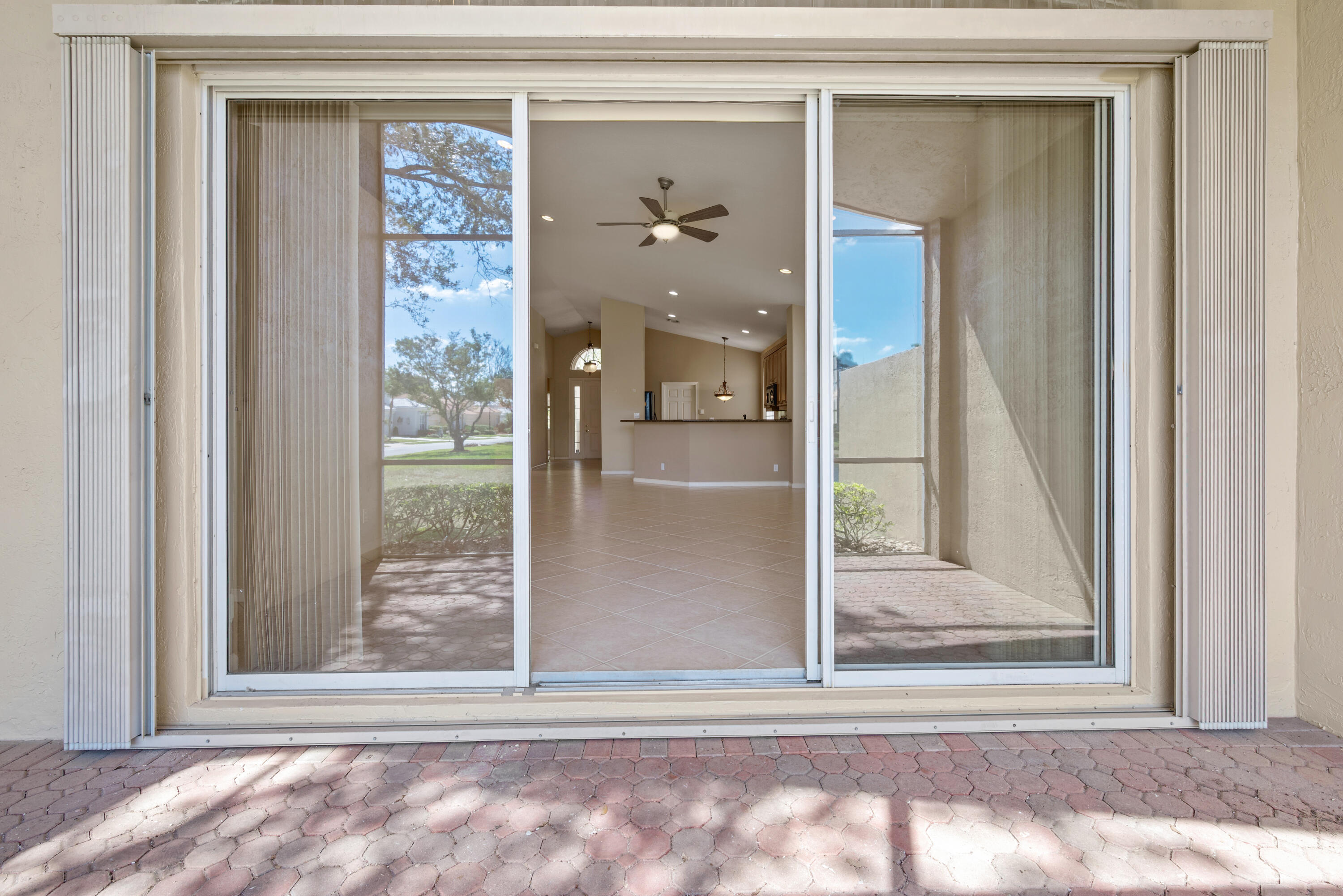 7086 Del Corso Lane