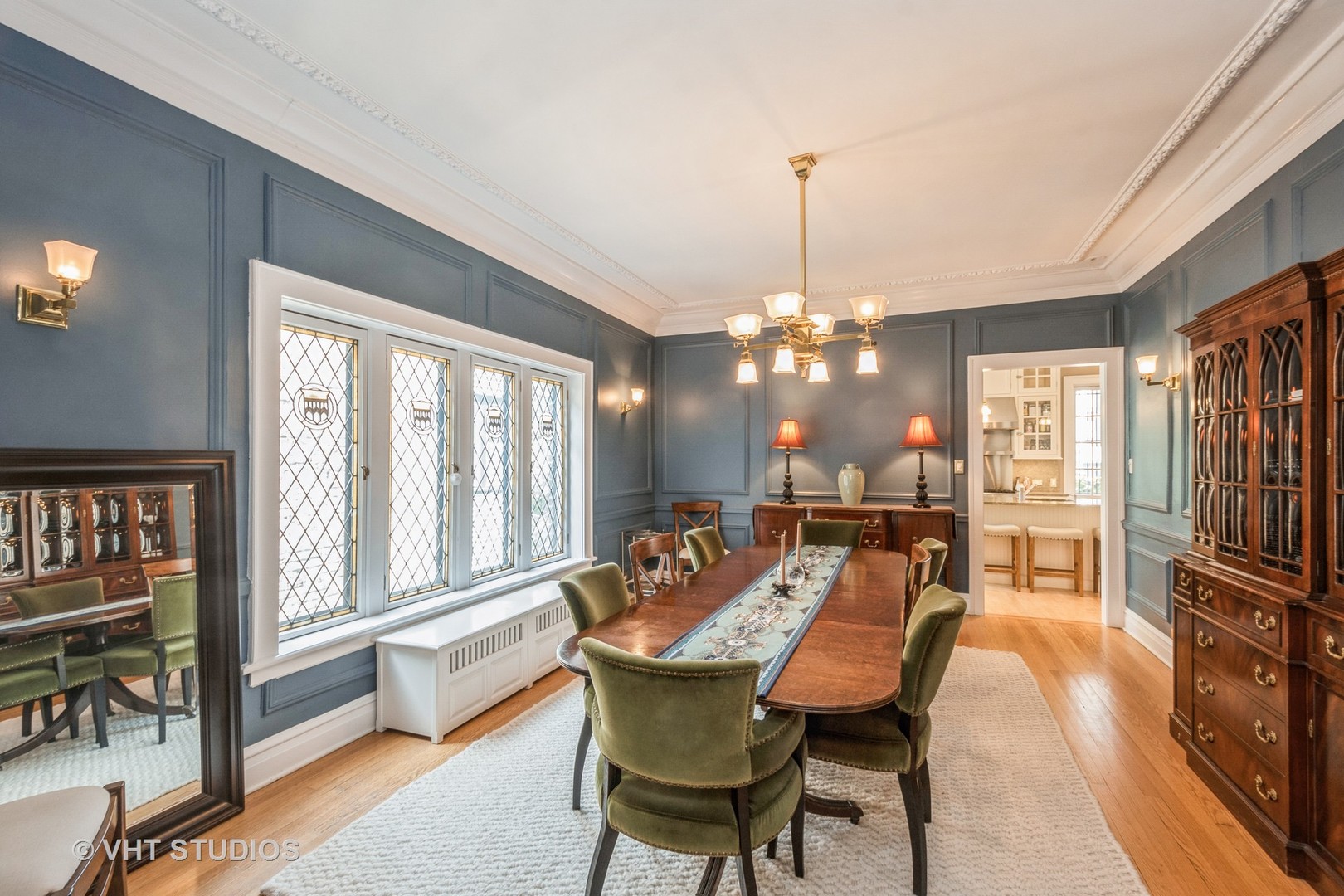 516 W Roscoe Street Unit: 3