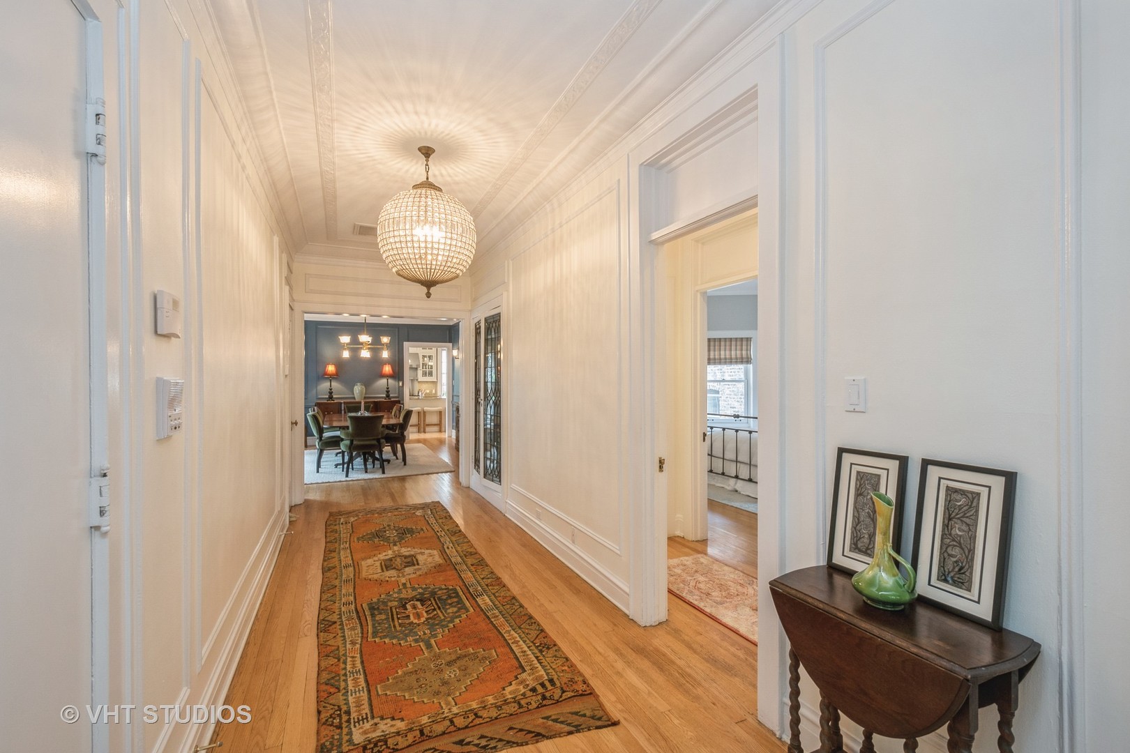 516 W Roscoe Street Unit: 3