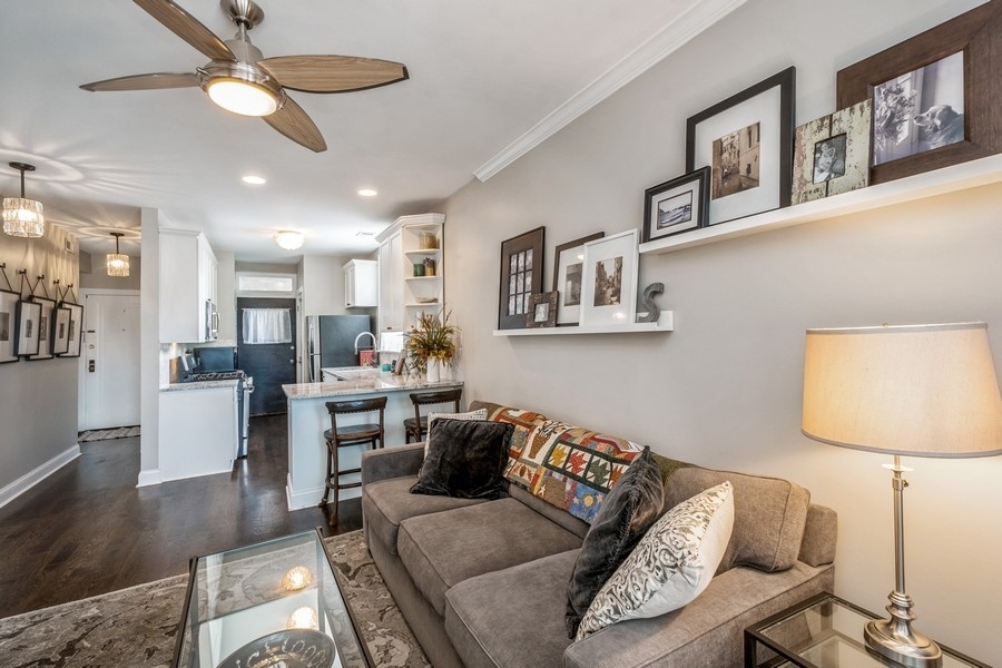 3410 N Bell Avenue Unit: 3