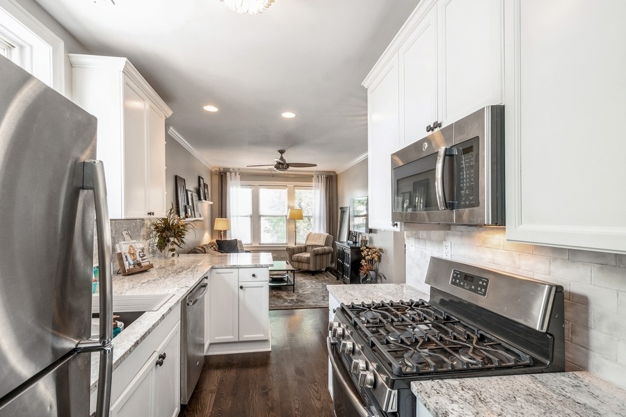 3410 N Bell Avenue Unit: 3